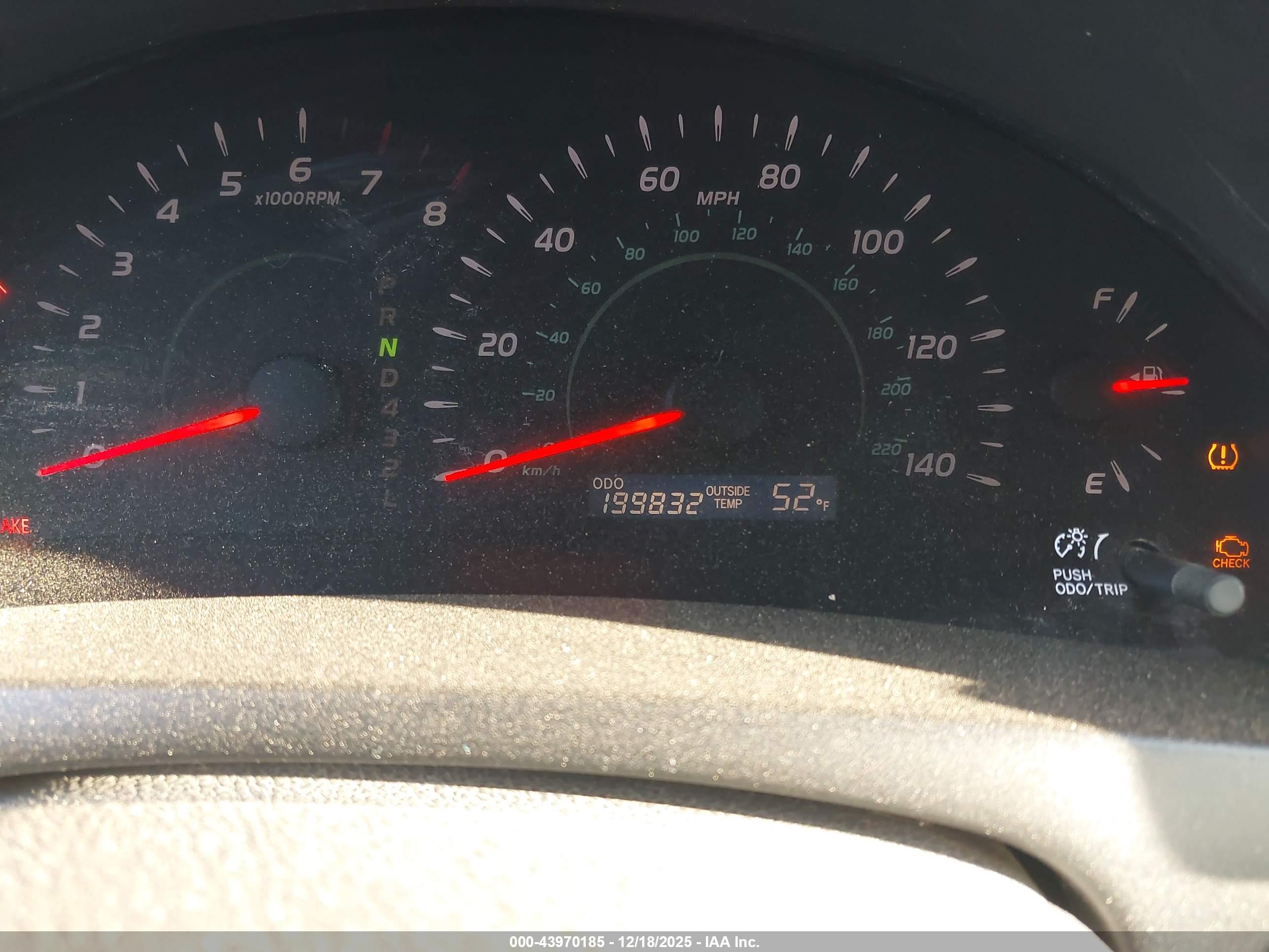 TOYOTA CAMRY image 7