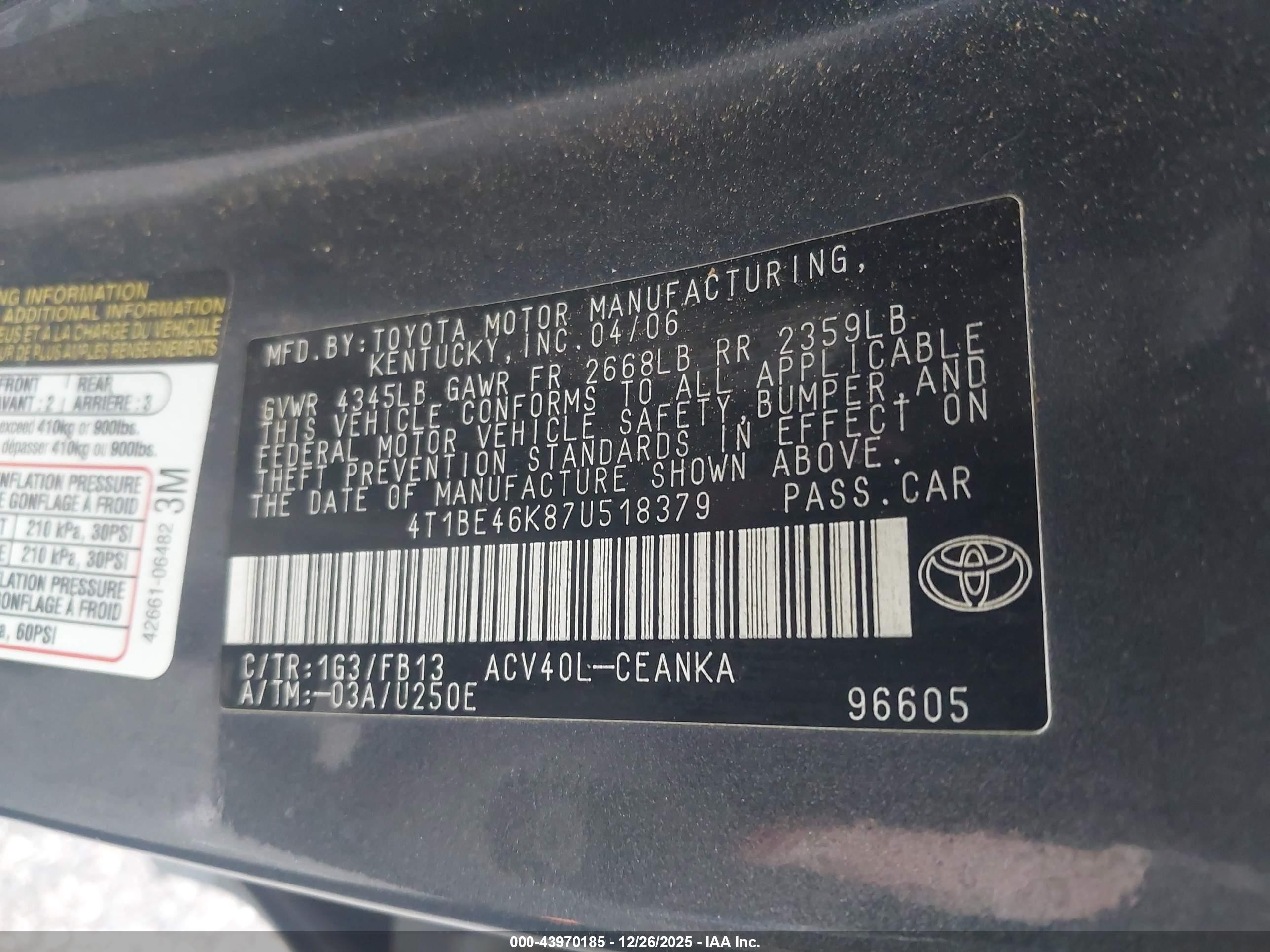 TOYOTA CAMRY image 9