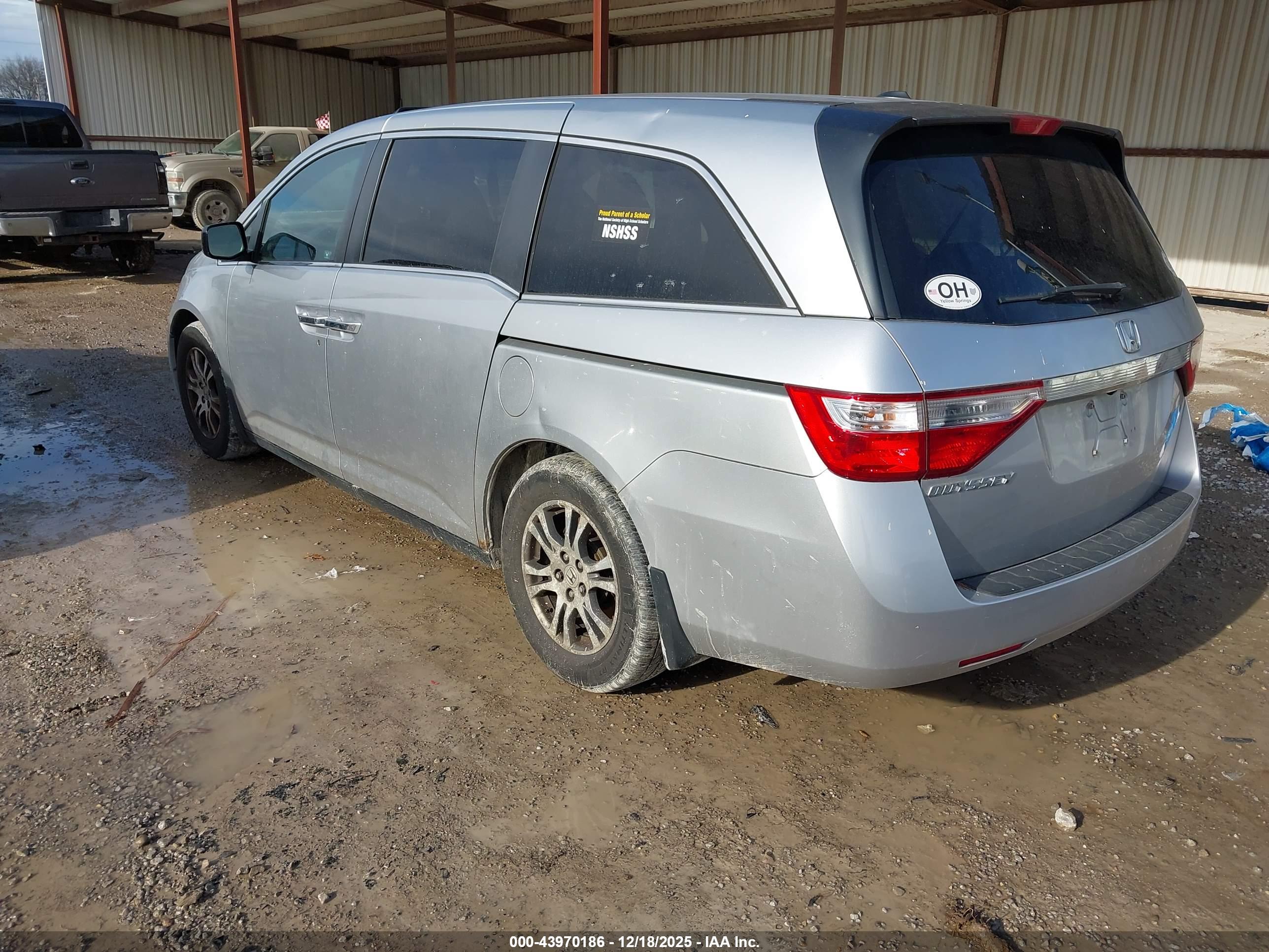 HONDA ODYSSEY image 3