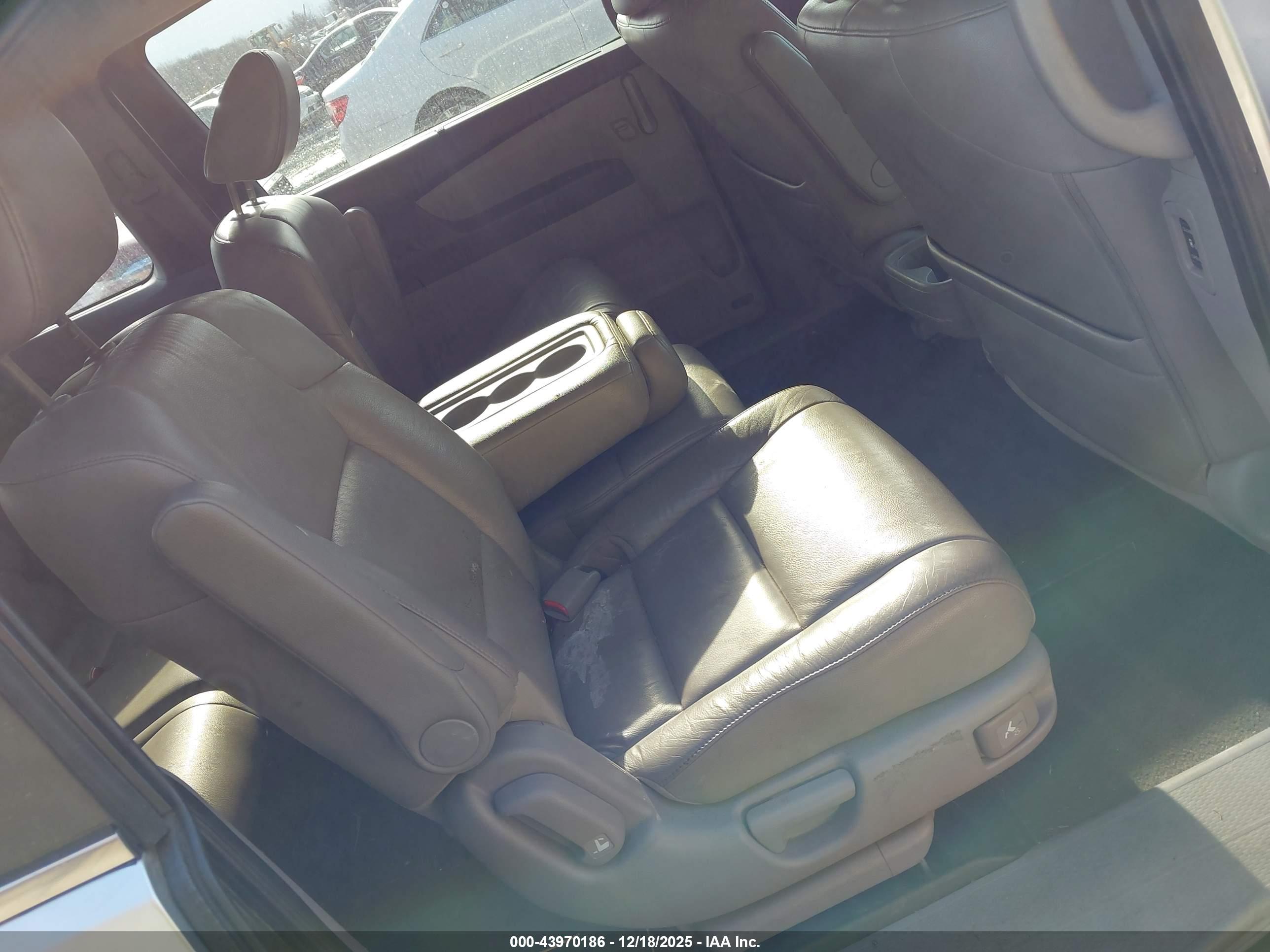 HONDA ODYSSEY image 8