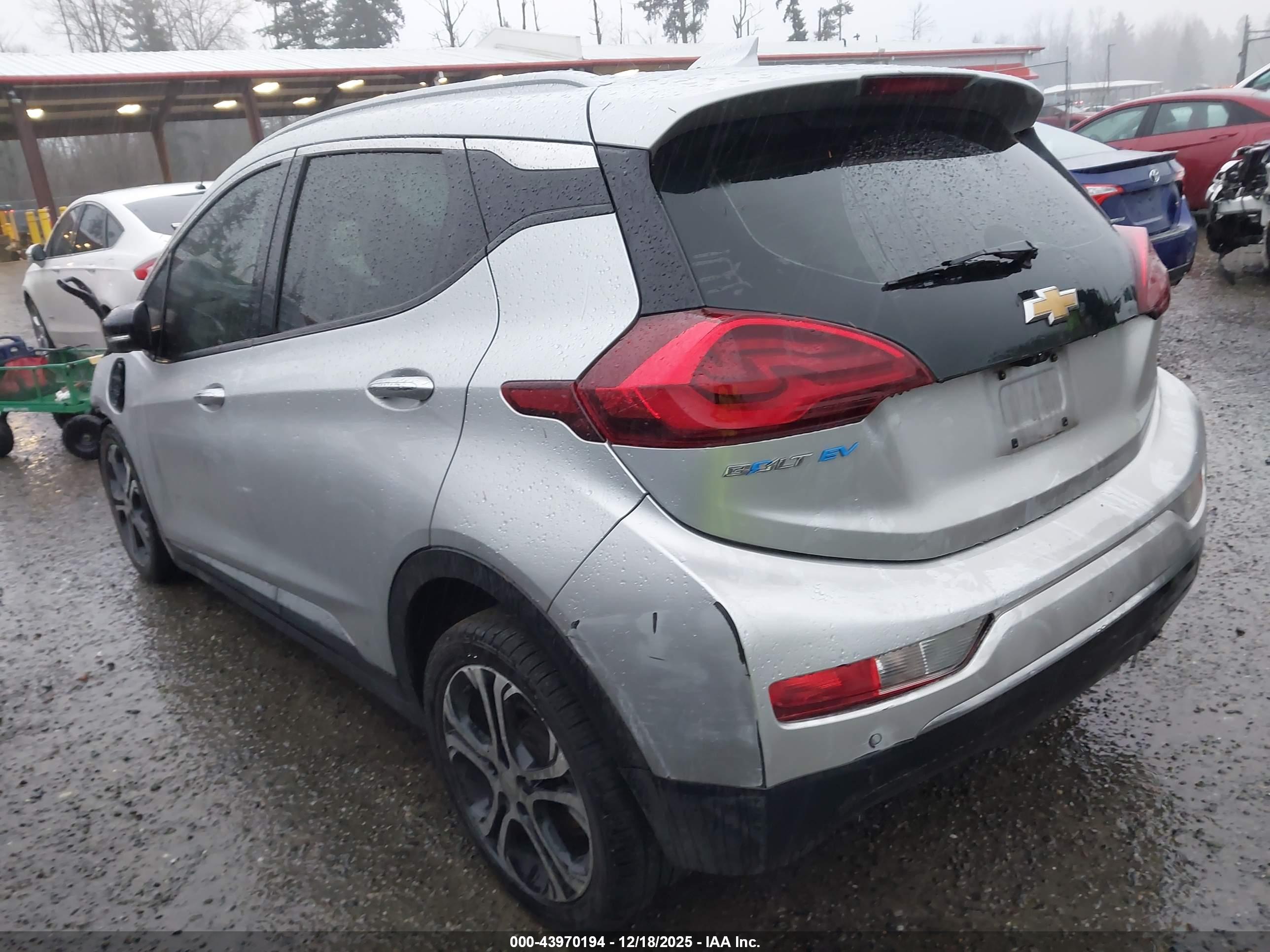 CHEVROLET BOLT image 3