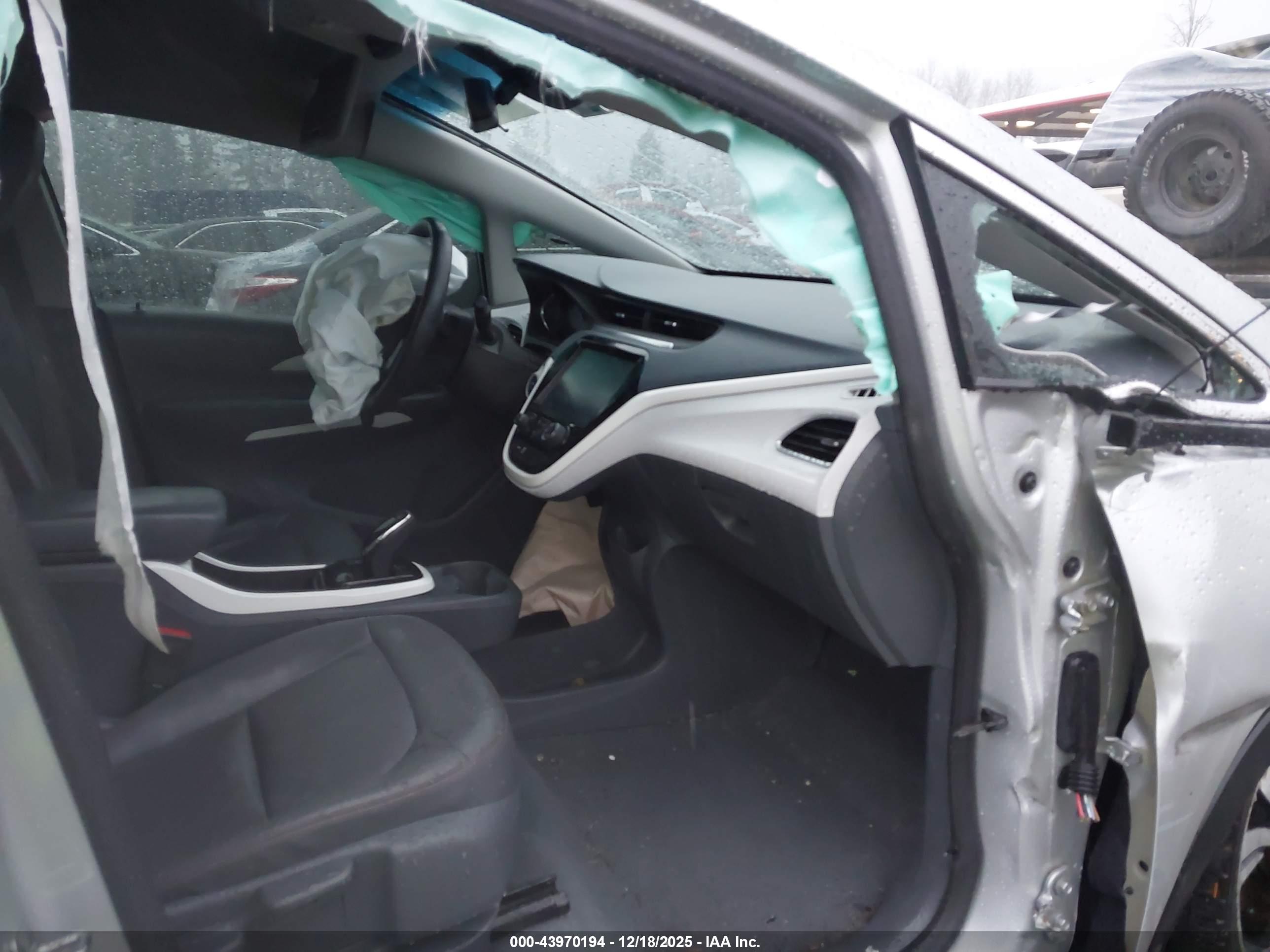 CHEVROLET BOLT image 5