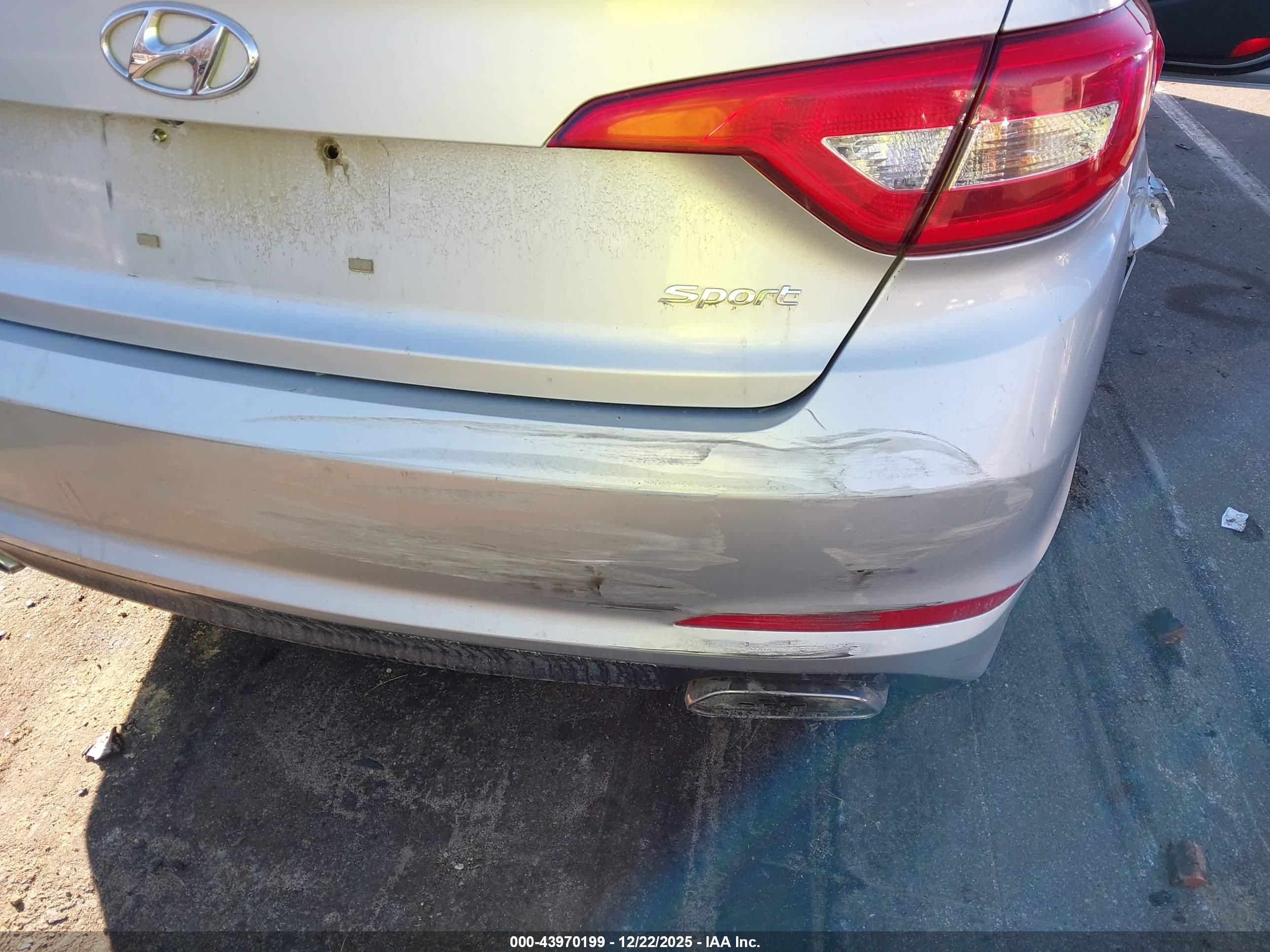 HYUNDAI SONATA image 6