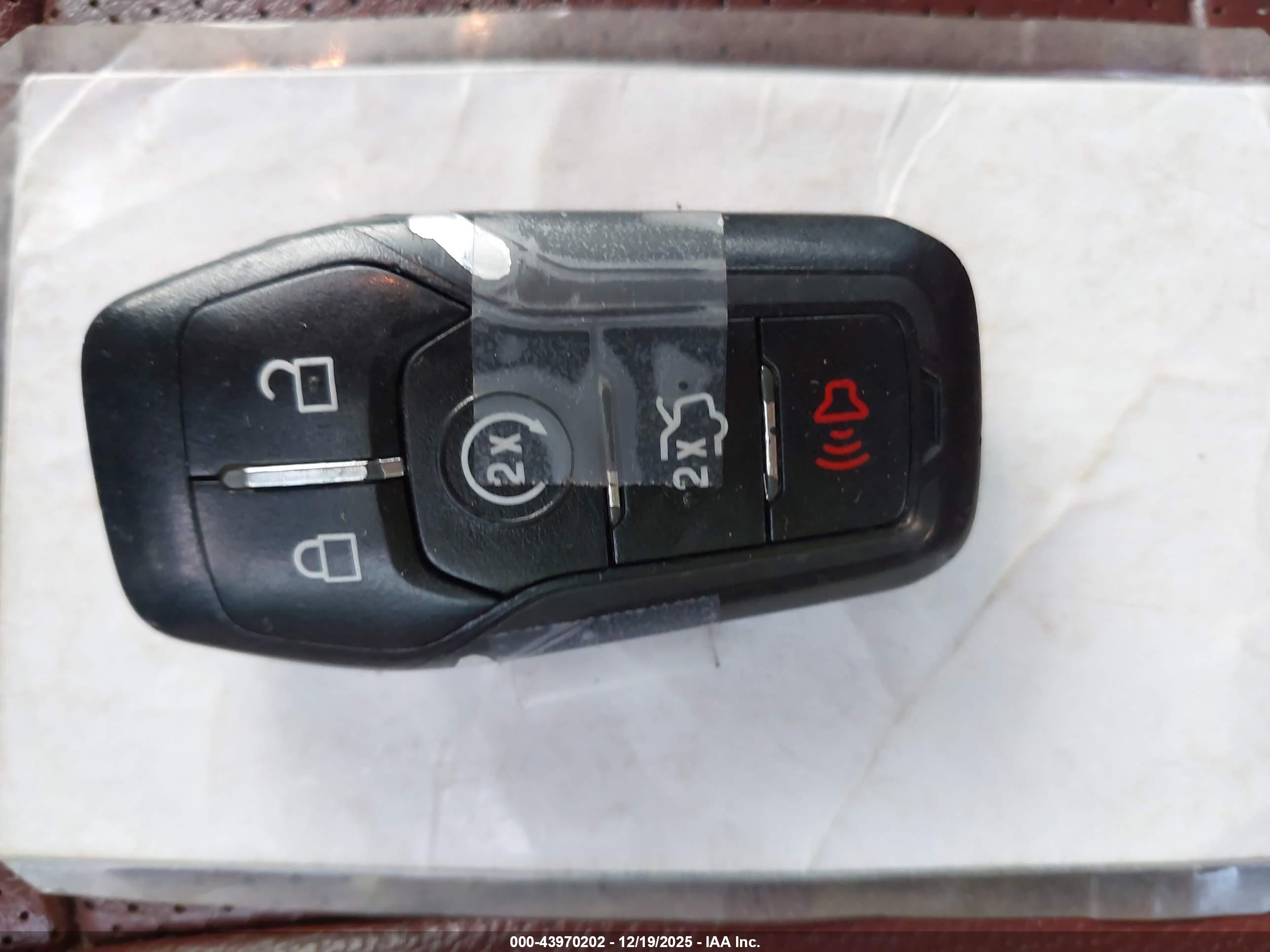 FORD MUSTANG image 11