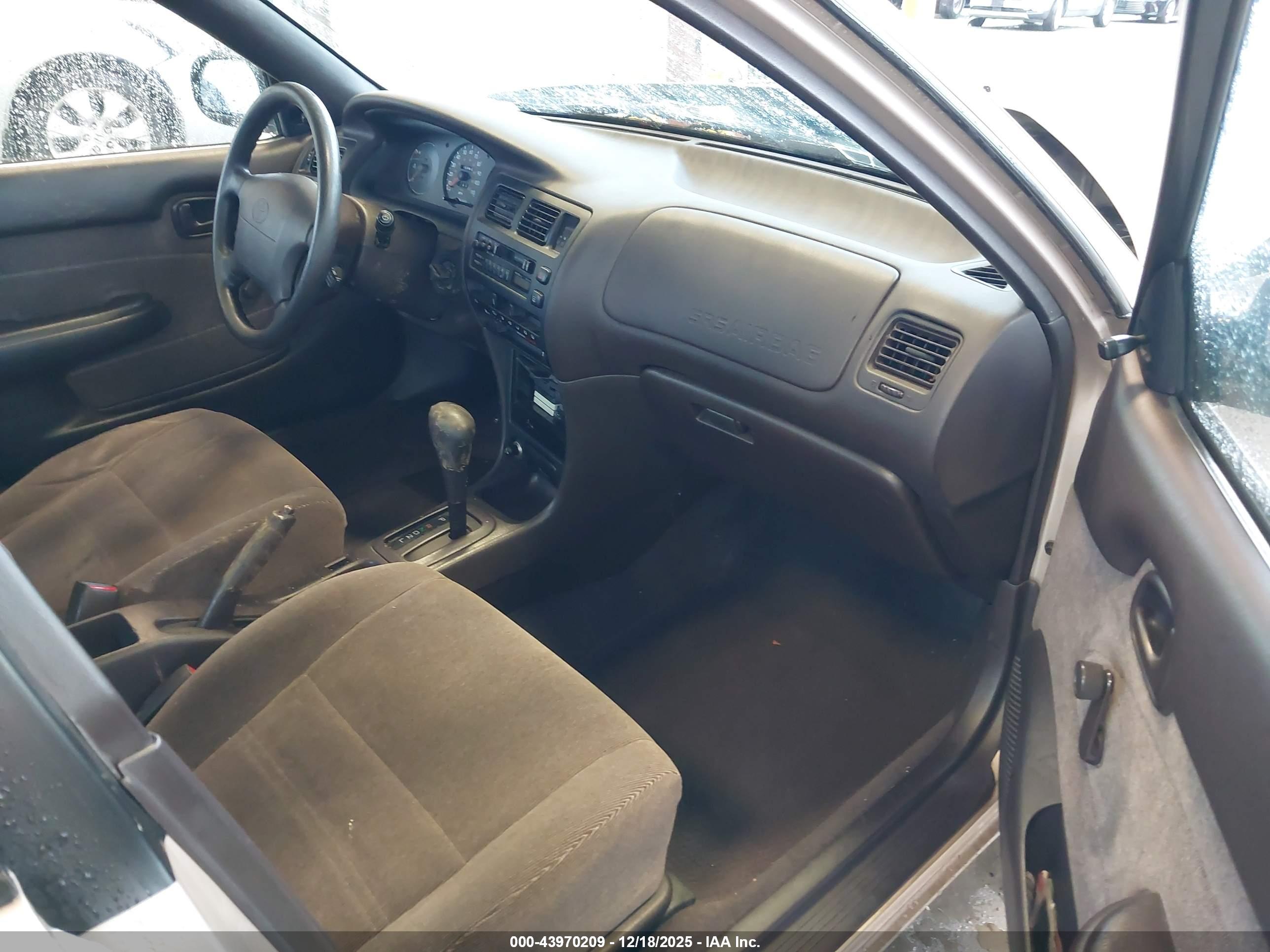 TOYOTA COROLLA image 5