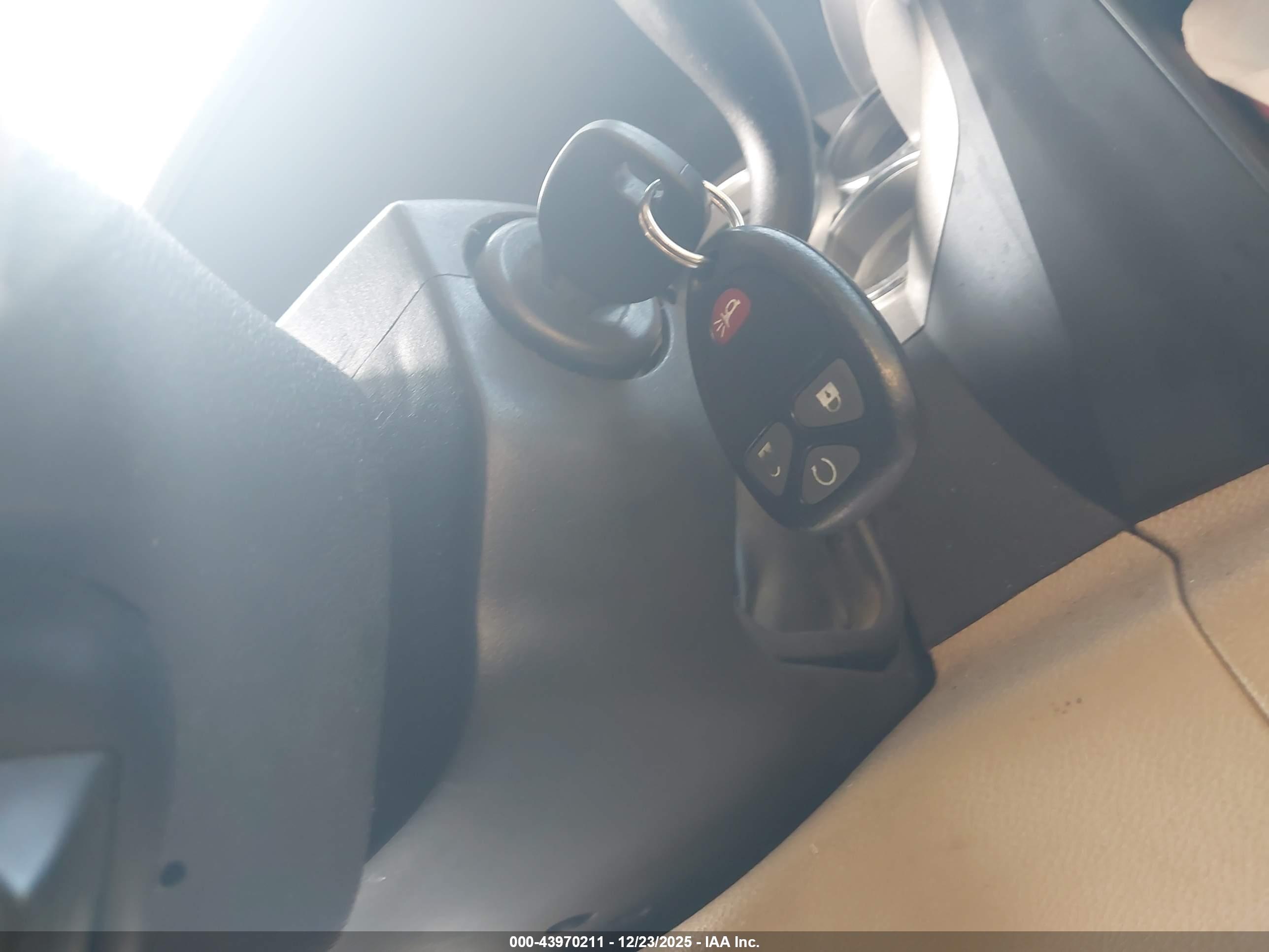 CHEVROLET SILVERADO image 11