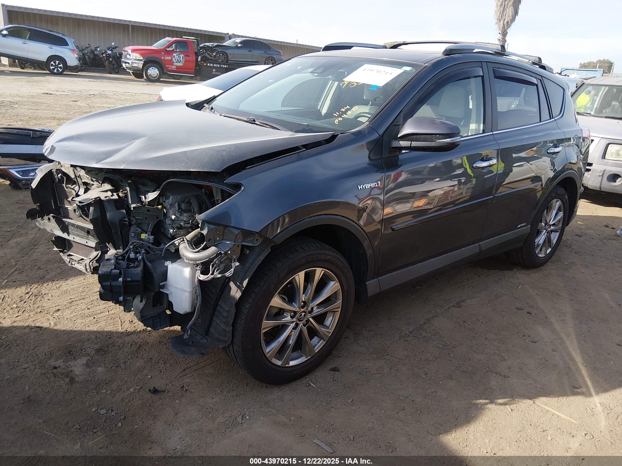 TOYOTA RAV4 image 2