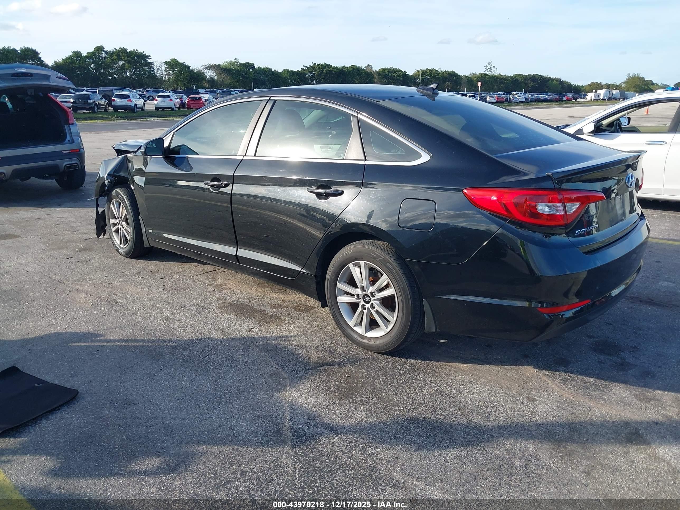 HYUNDAI SONATA image 3