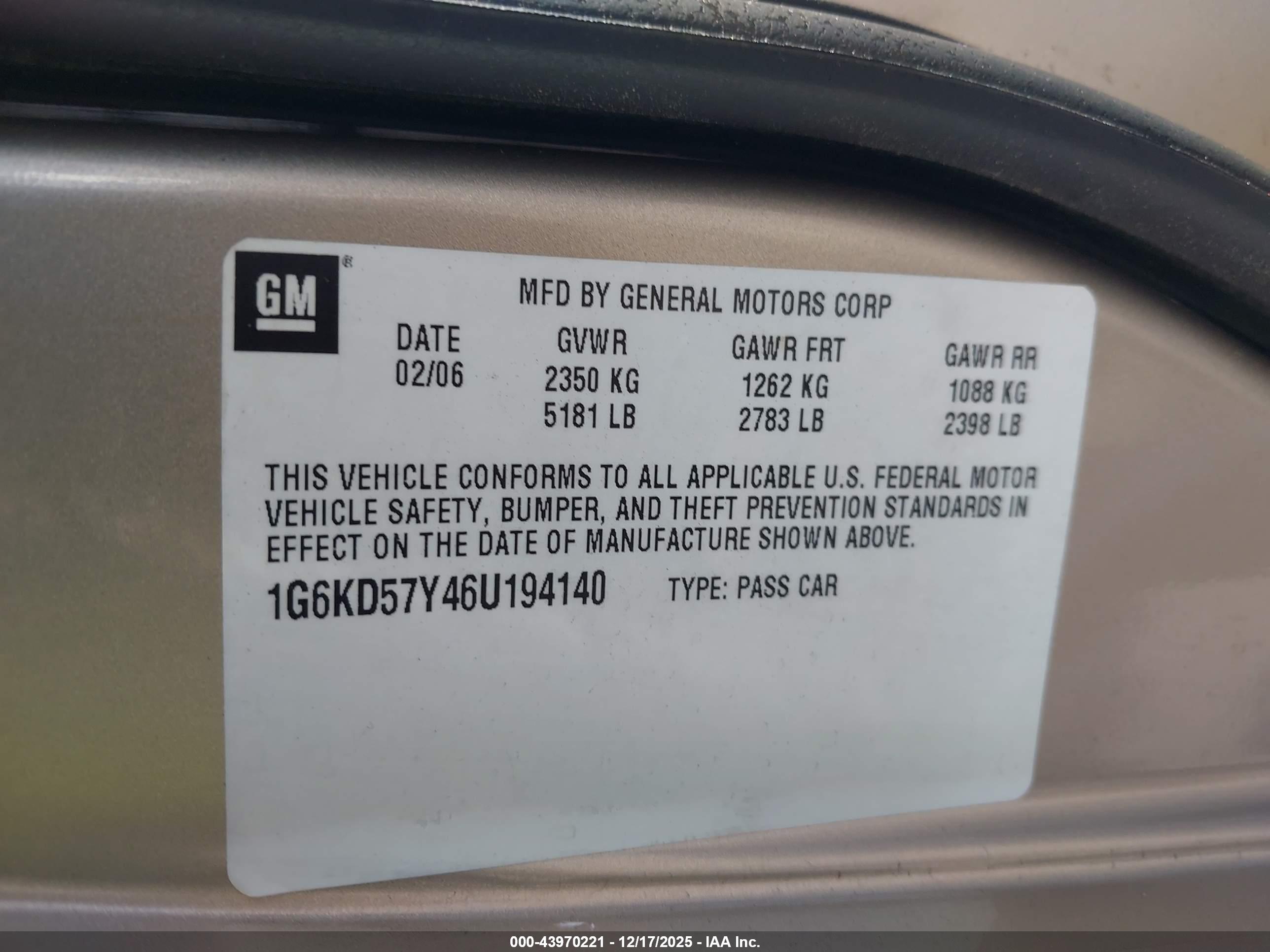 CADILLAC DTS image 9