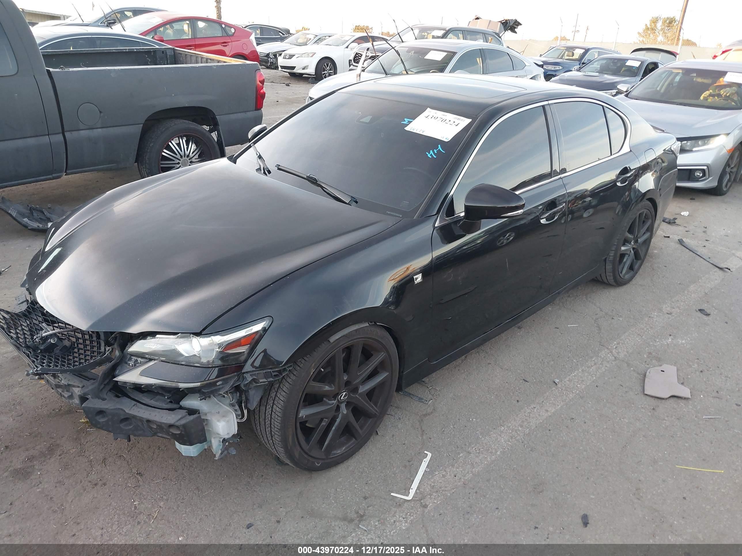 LEXUS GS image 2