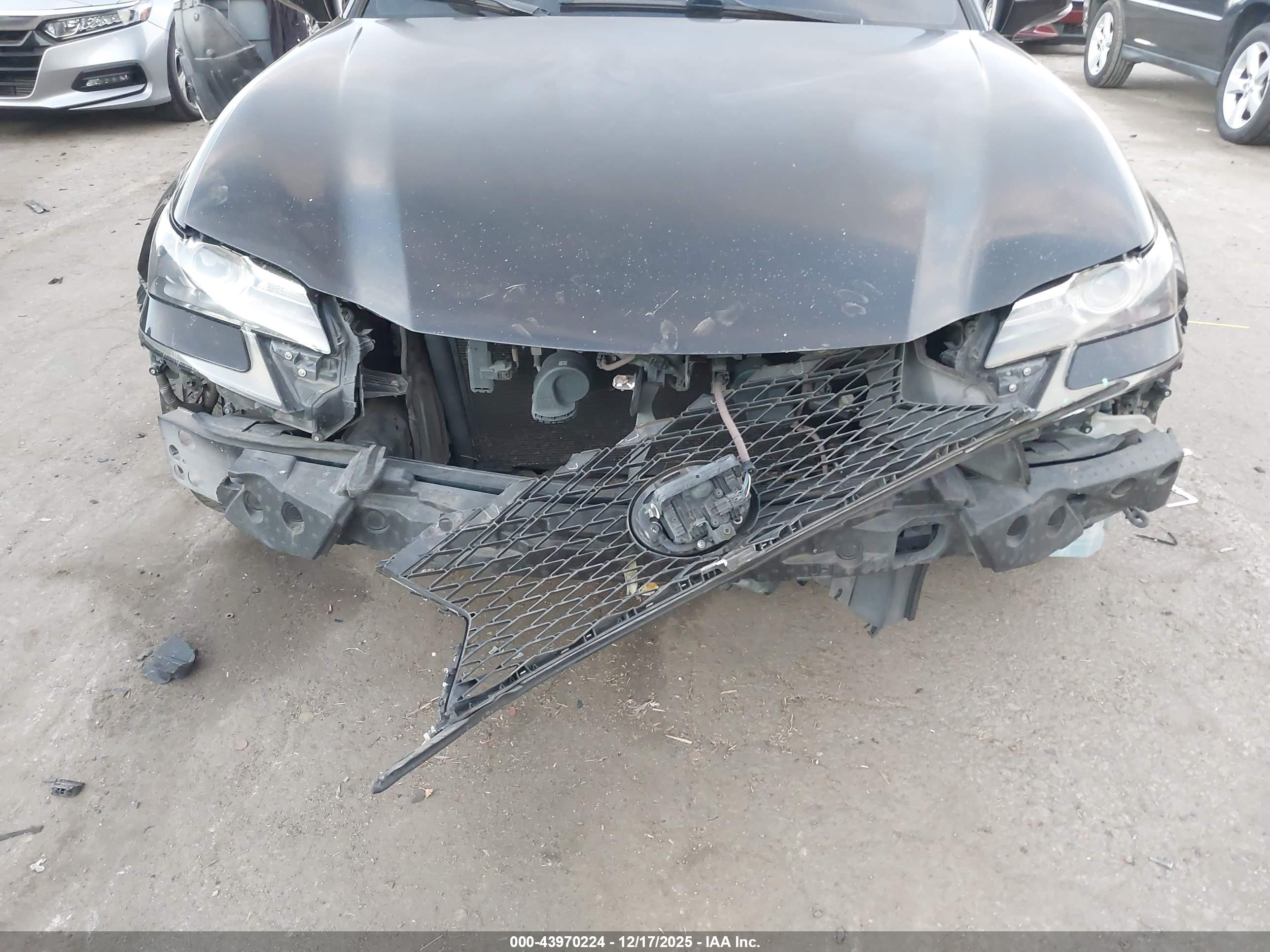 LEXUS GS image 6