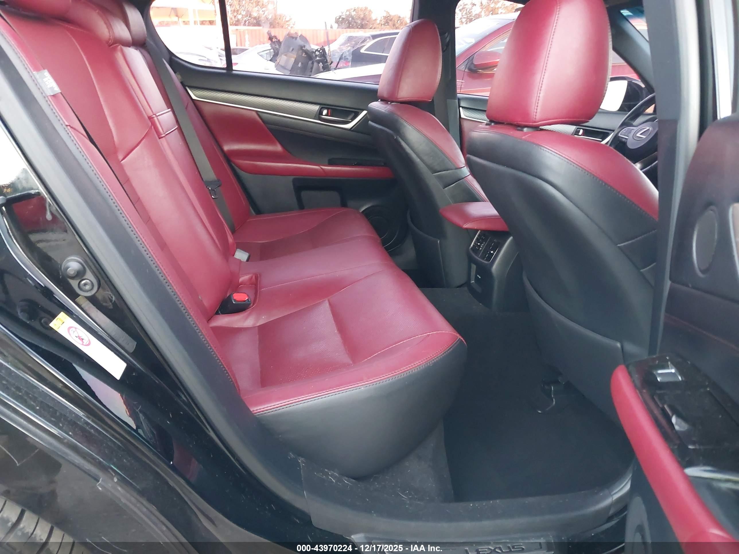 LEXUS GS image 8