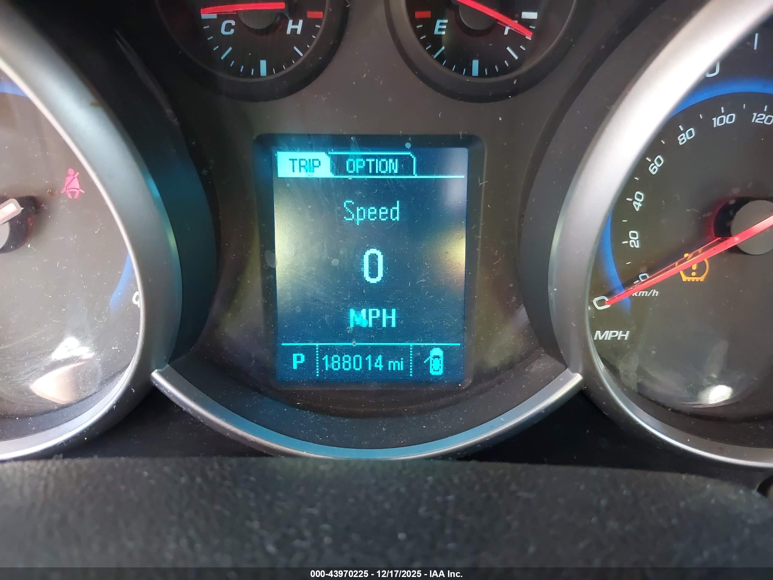 CHEVROLET CRUZE image 7