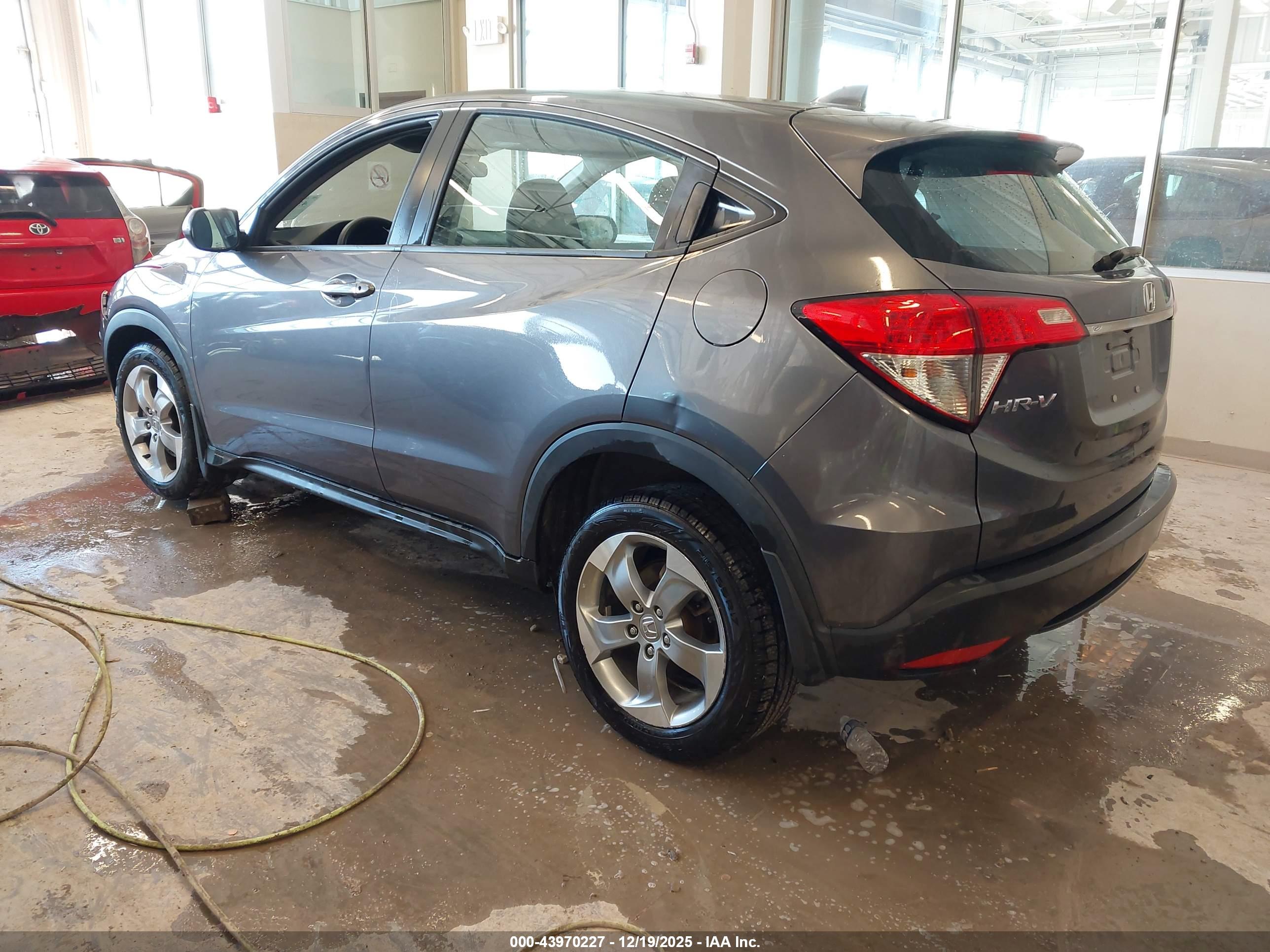 HONDA HR-V image 3