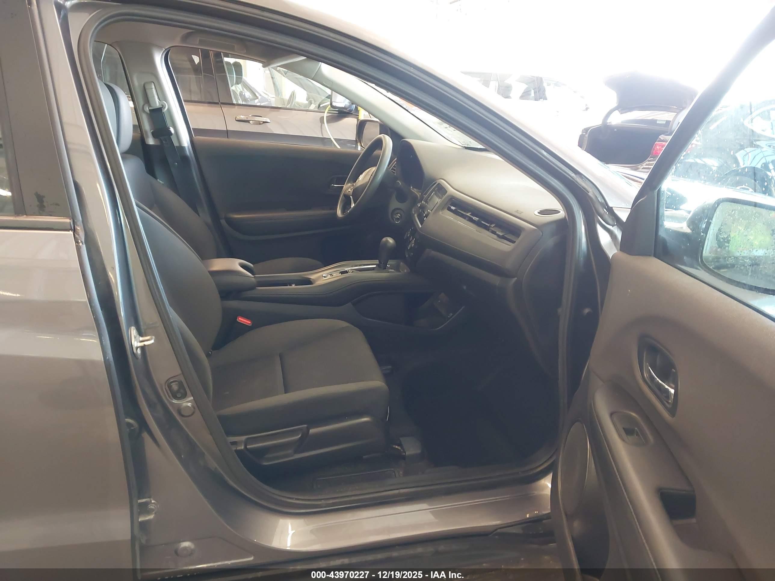 HONDA HR-V image 5