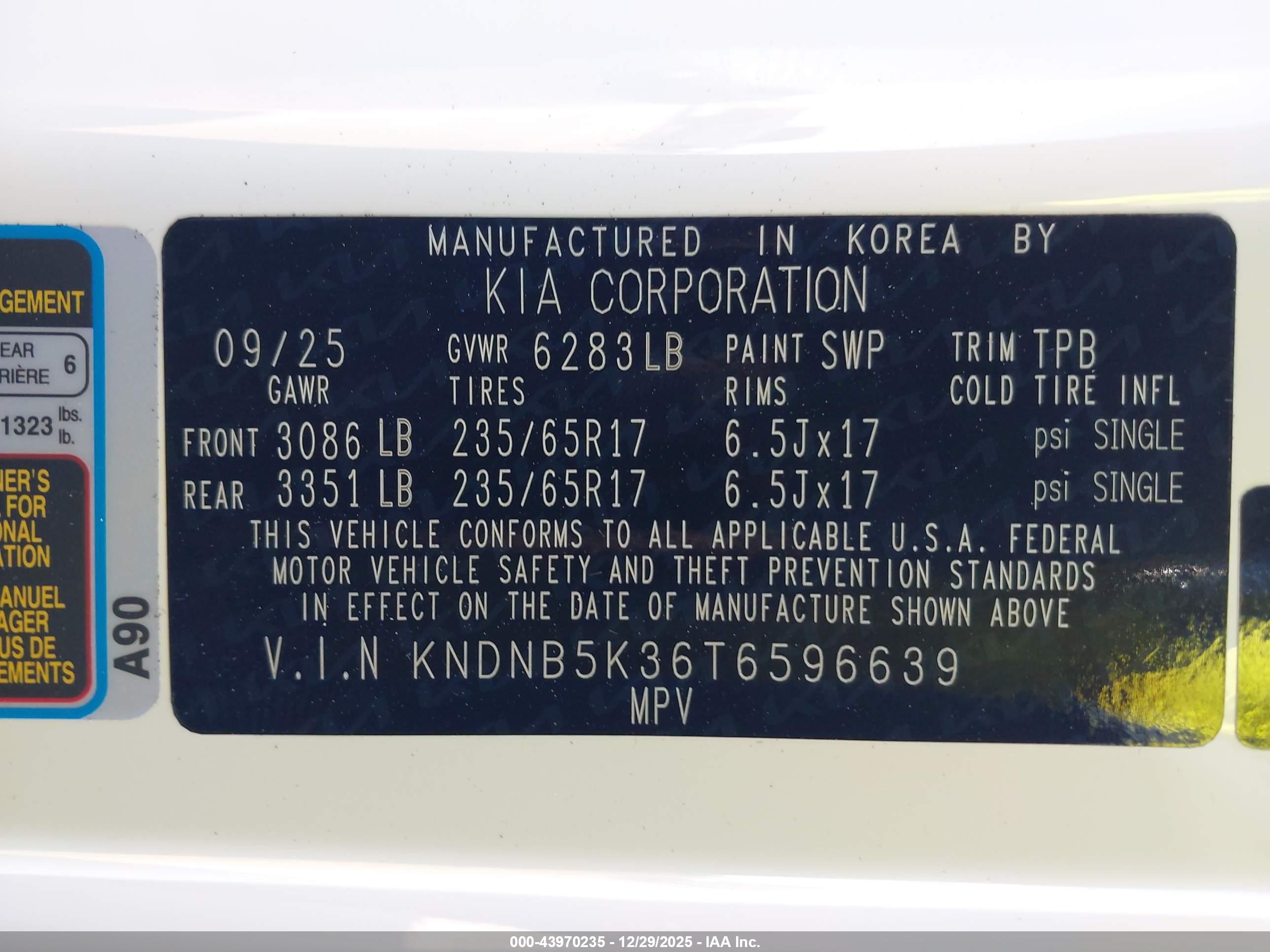 KIA CARNIVAL image 9