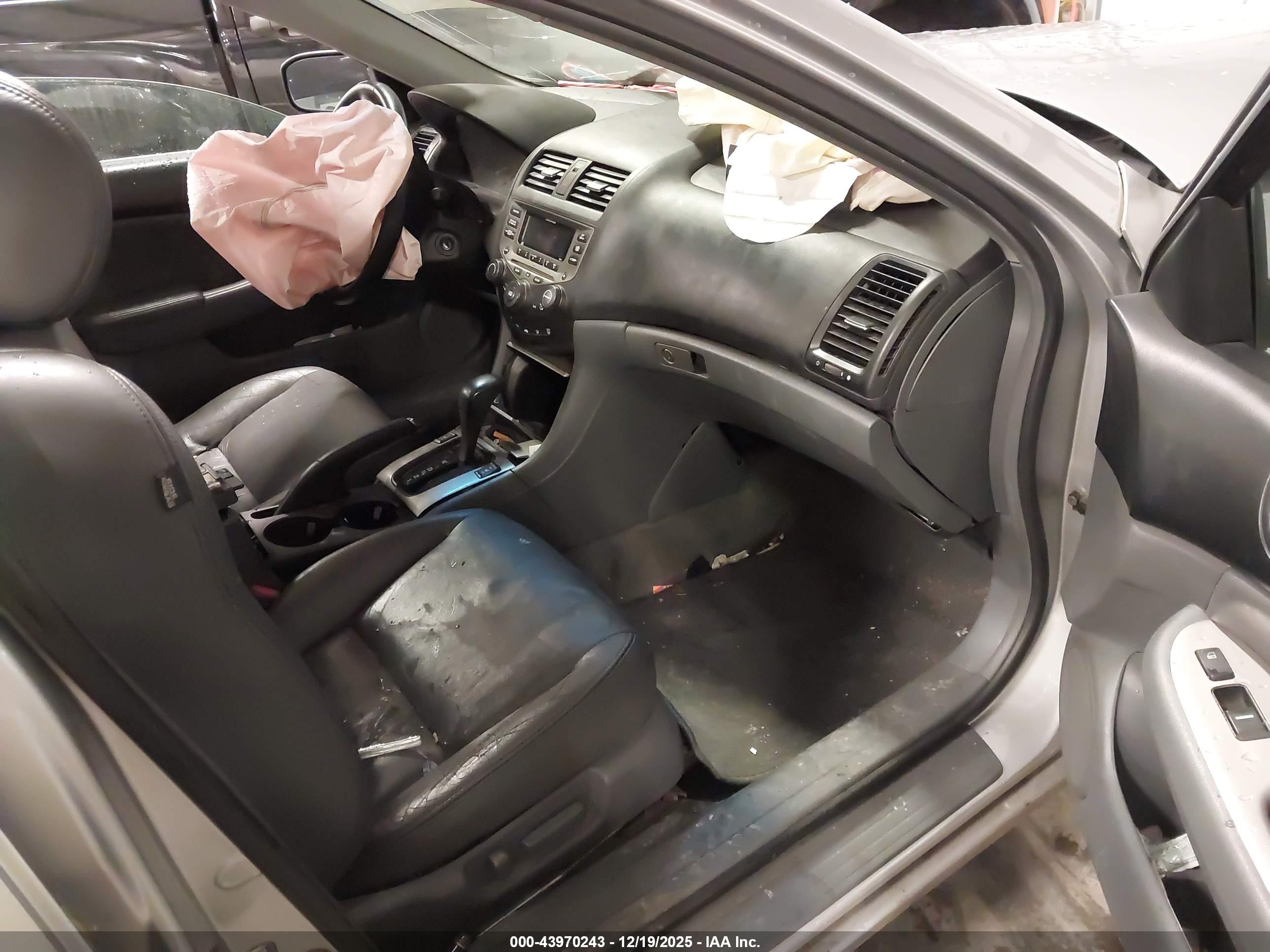 HONDA ACCORD image 5