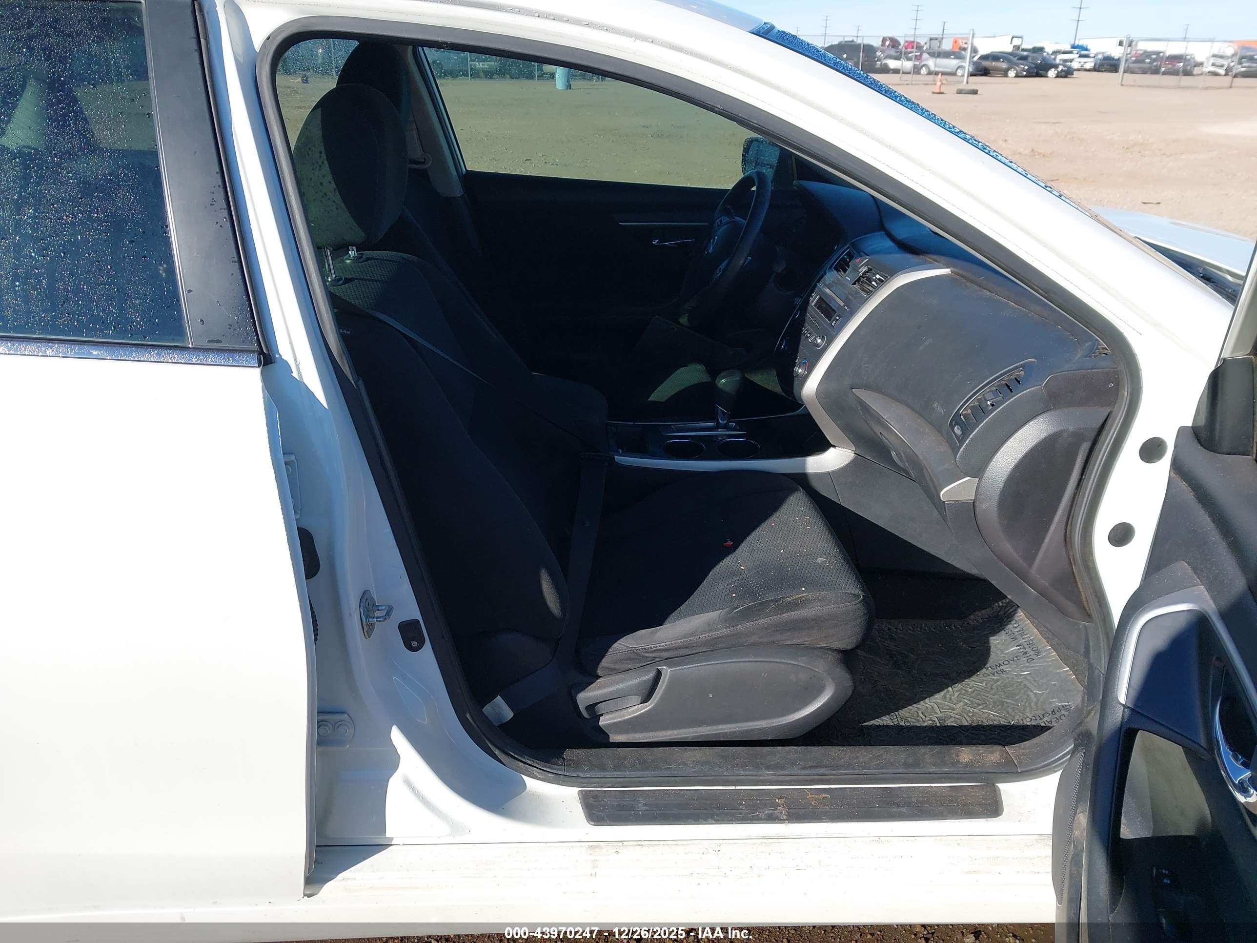 NISSAN ALTIMA image 5