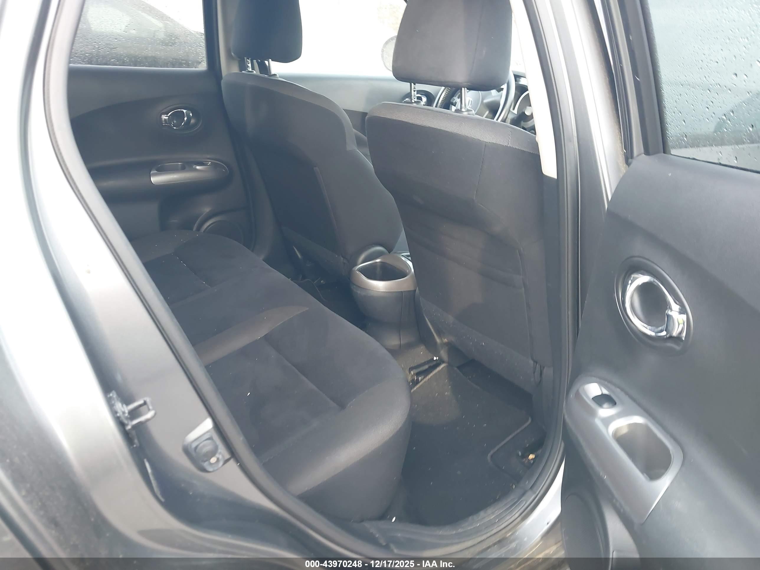 NISSAN JUKE image 8