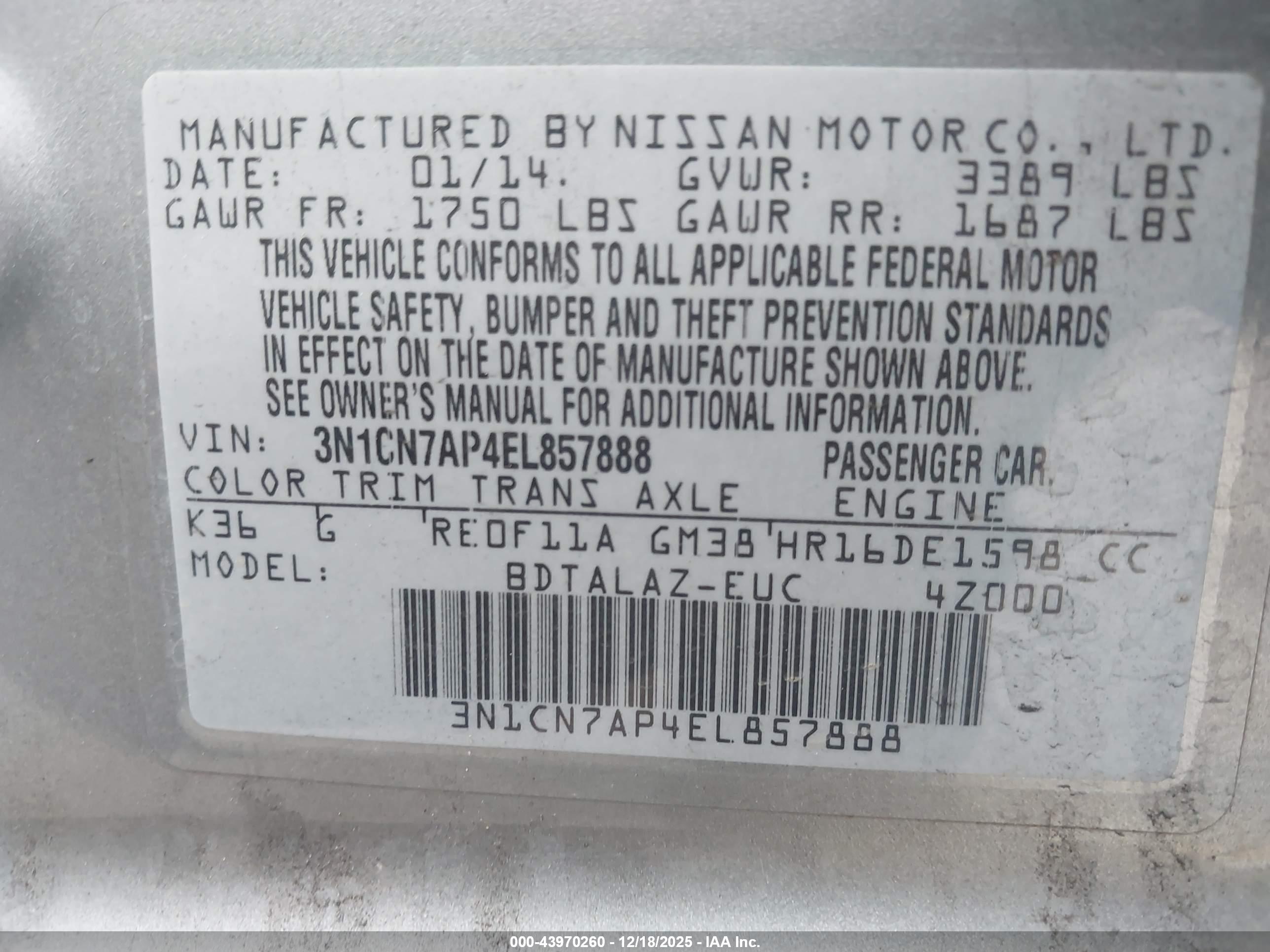 NISSAN VERSA image 9
