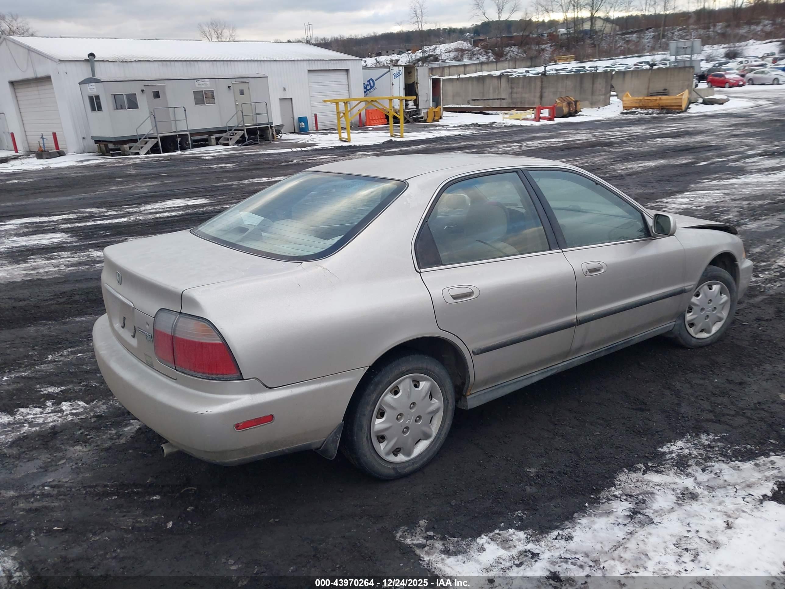 HONDA ACCORD image 4