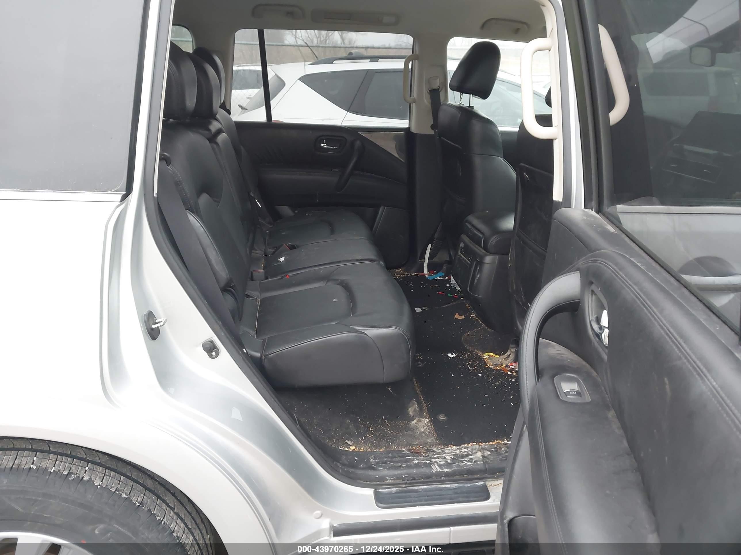 NISSAN ARMADA image 8