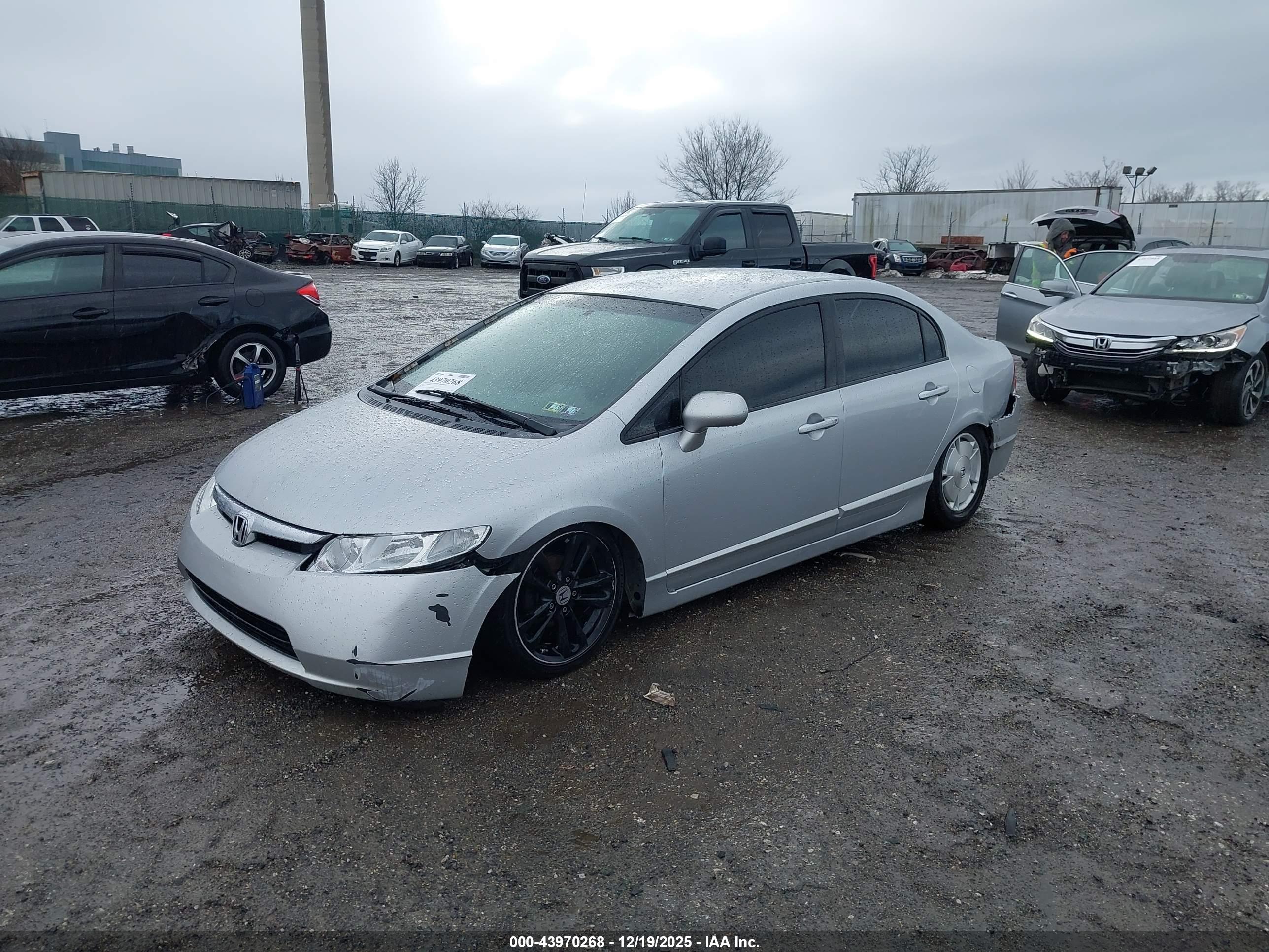 HONDA CIVIC image 2