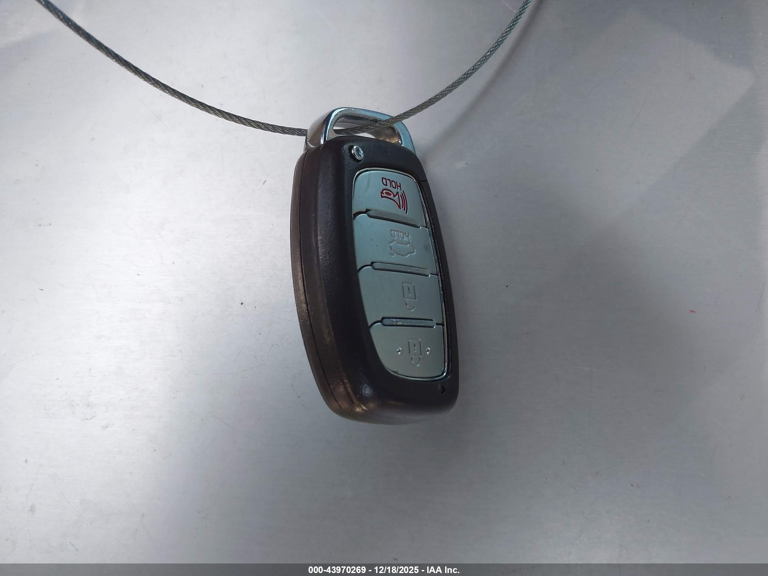 HYUNDAI SONATA image 11