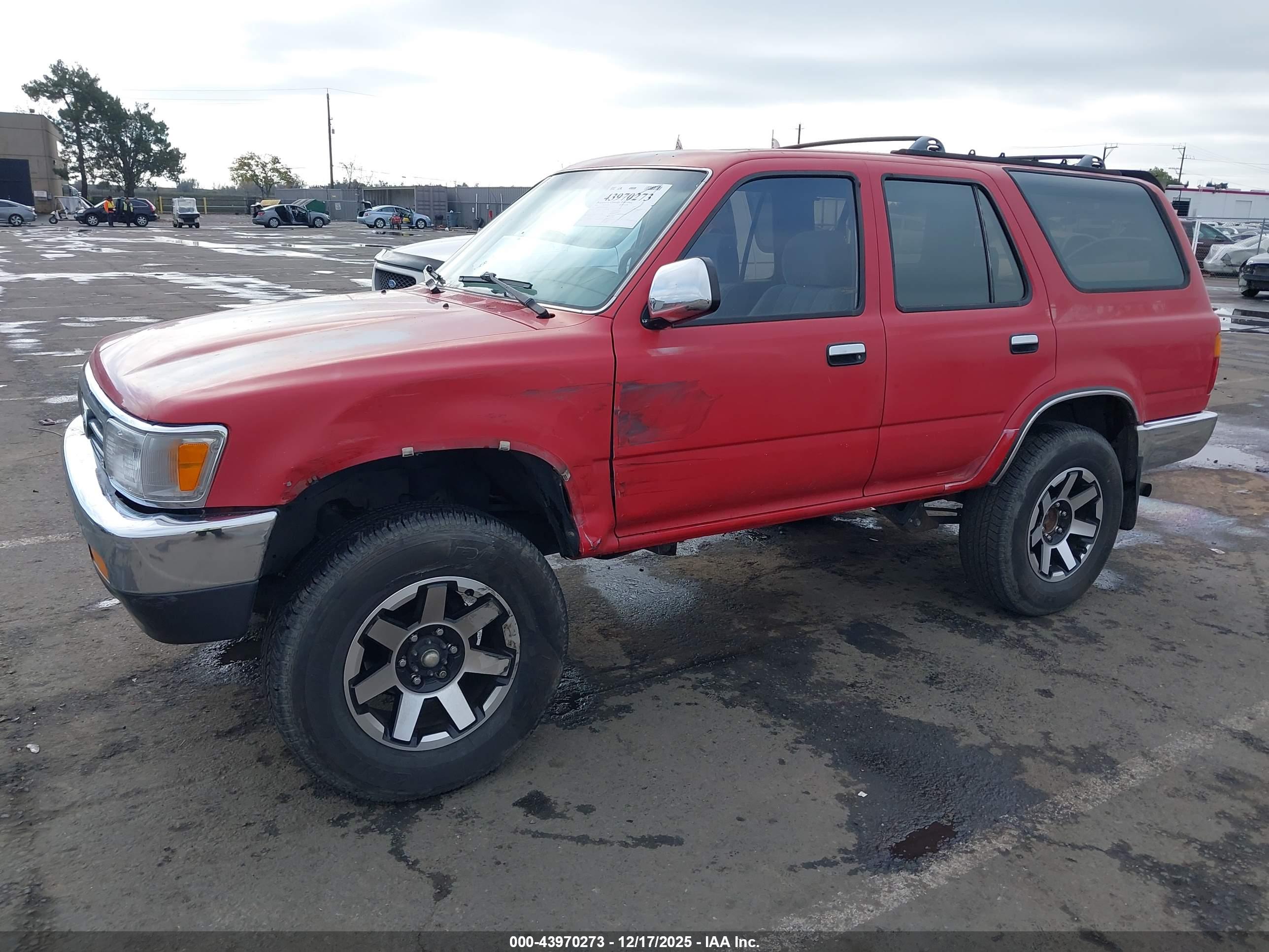 TOYOTA 4RUNNER image 6