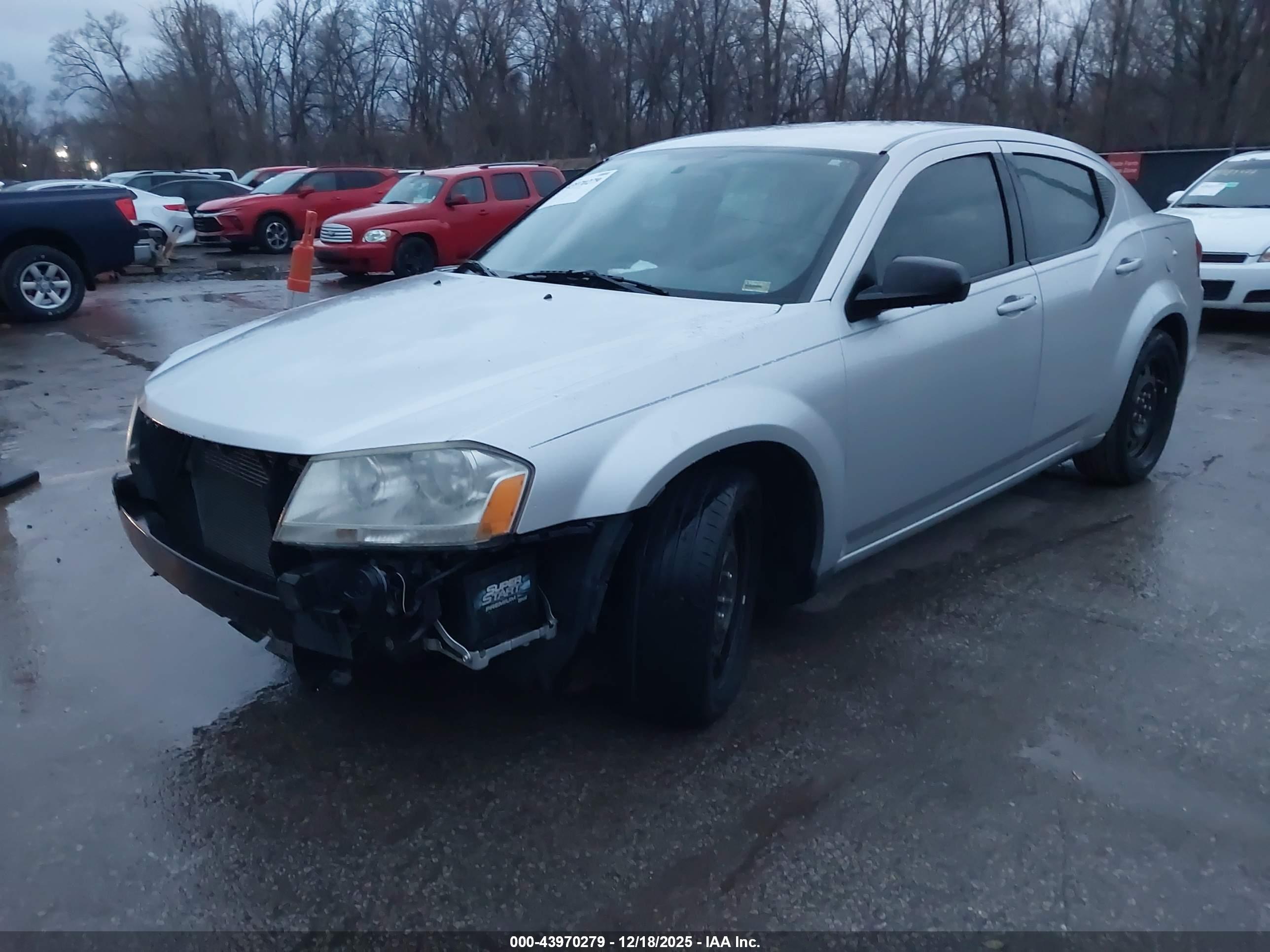 DODGE AVENGER image 2