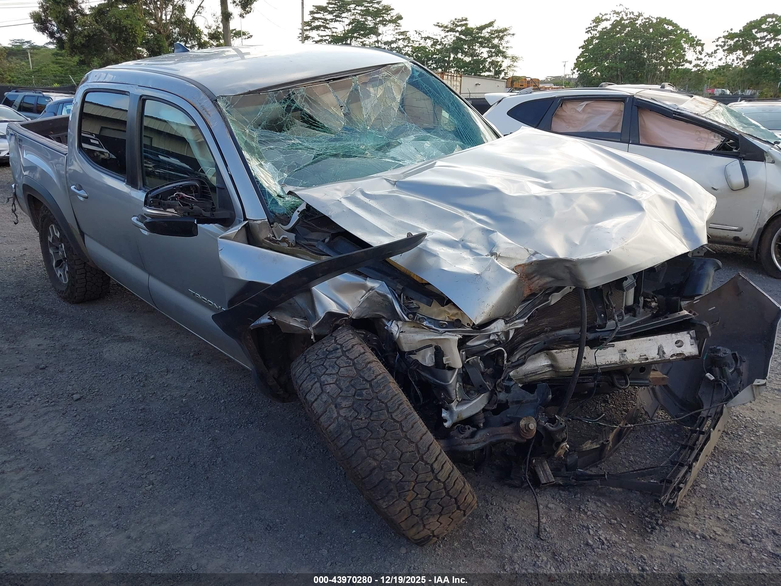 TOYOTA TACOMA image 6