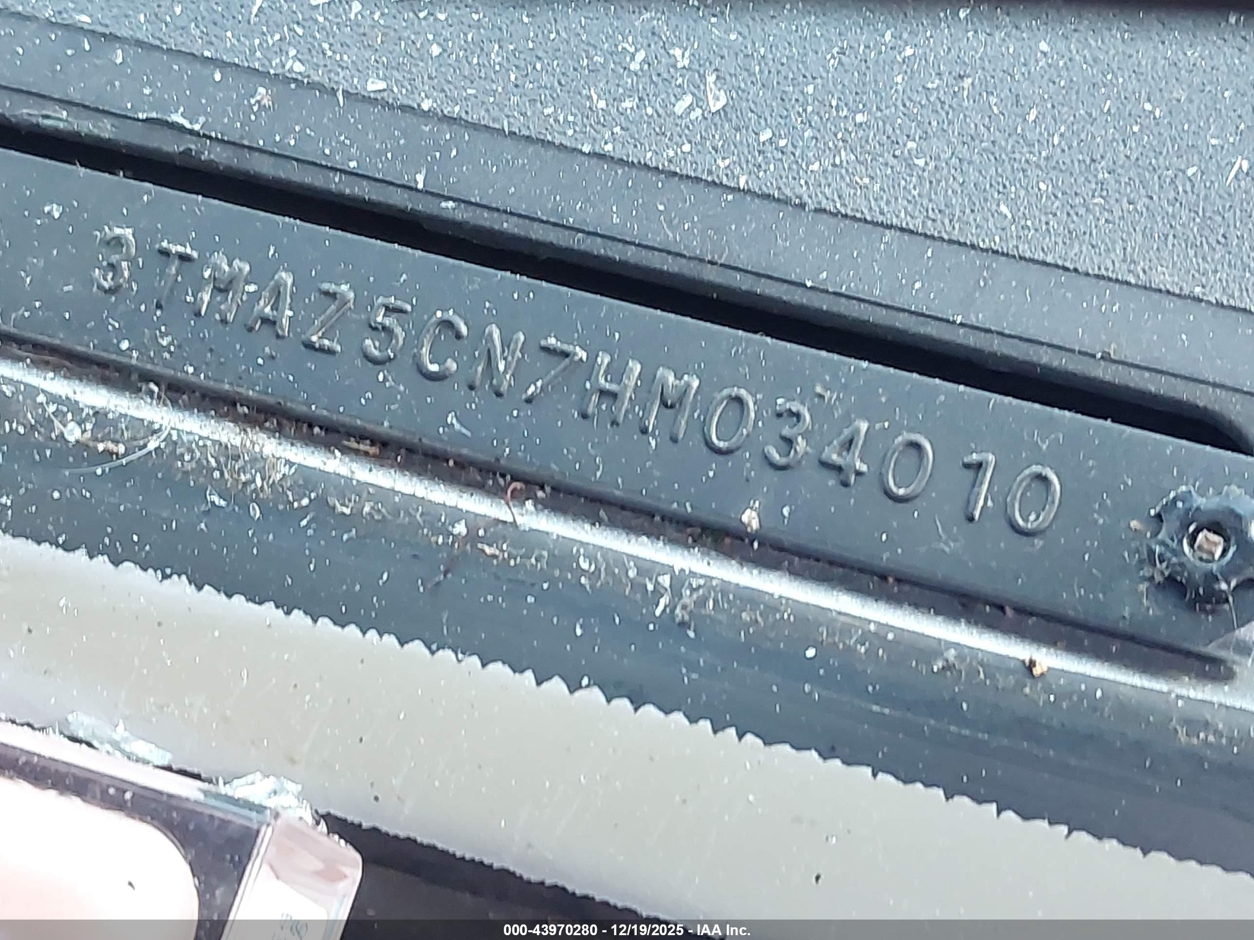 TOYOTA TACOMA image 9