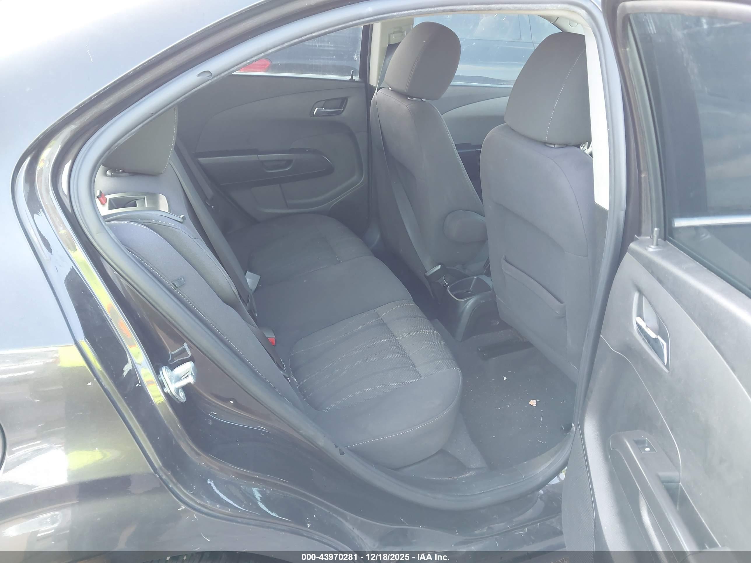 CHEVROLET SONIC image 8
