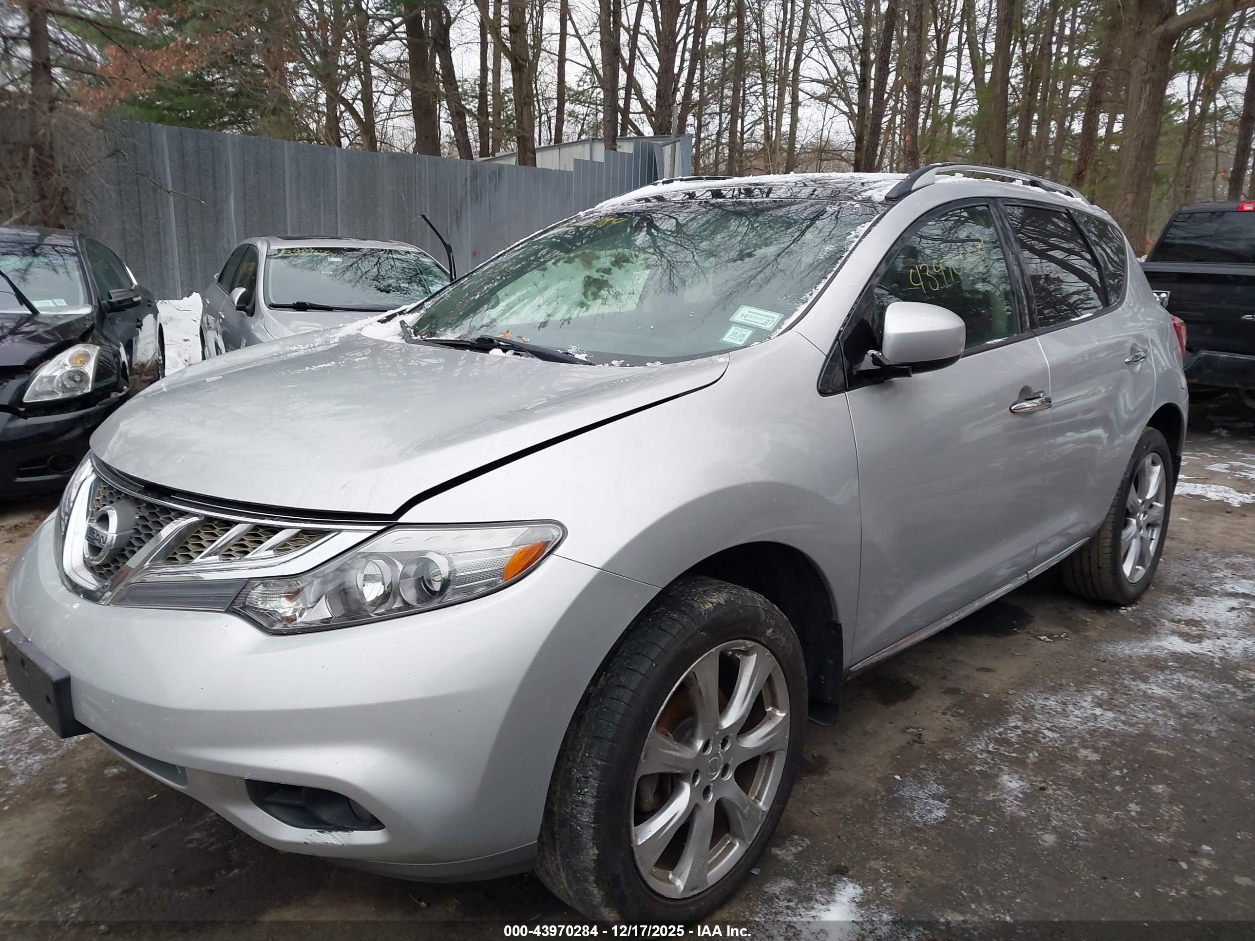 NISSAN MURANO image 2
