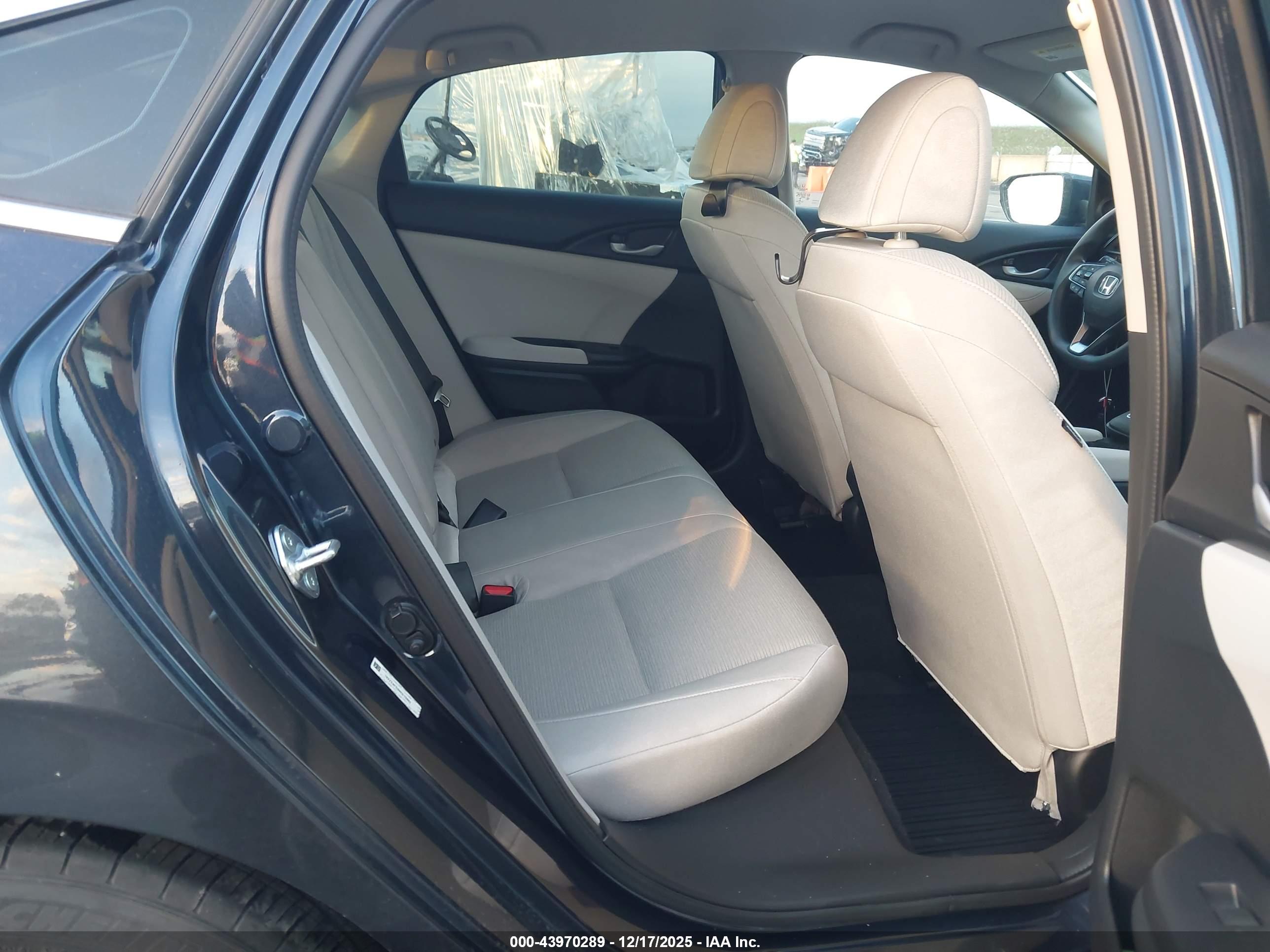 HONDA INSIGHT image 8