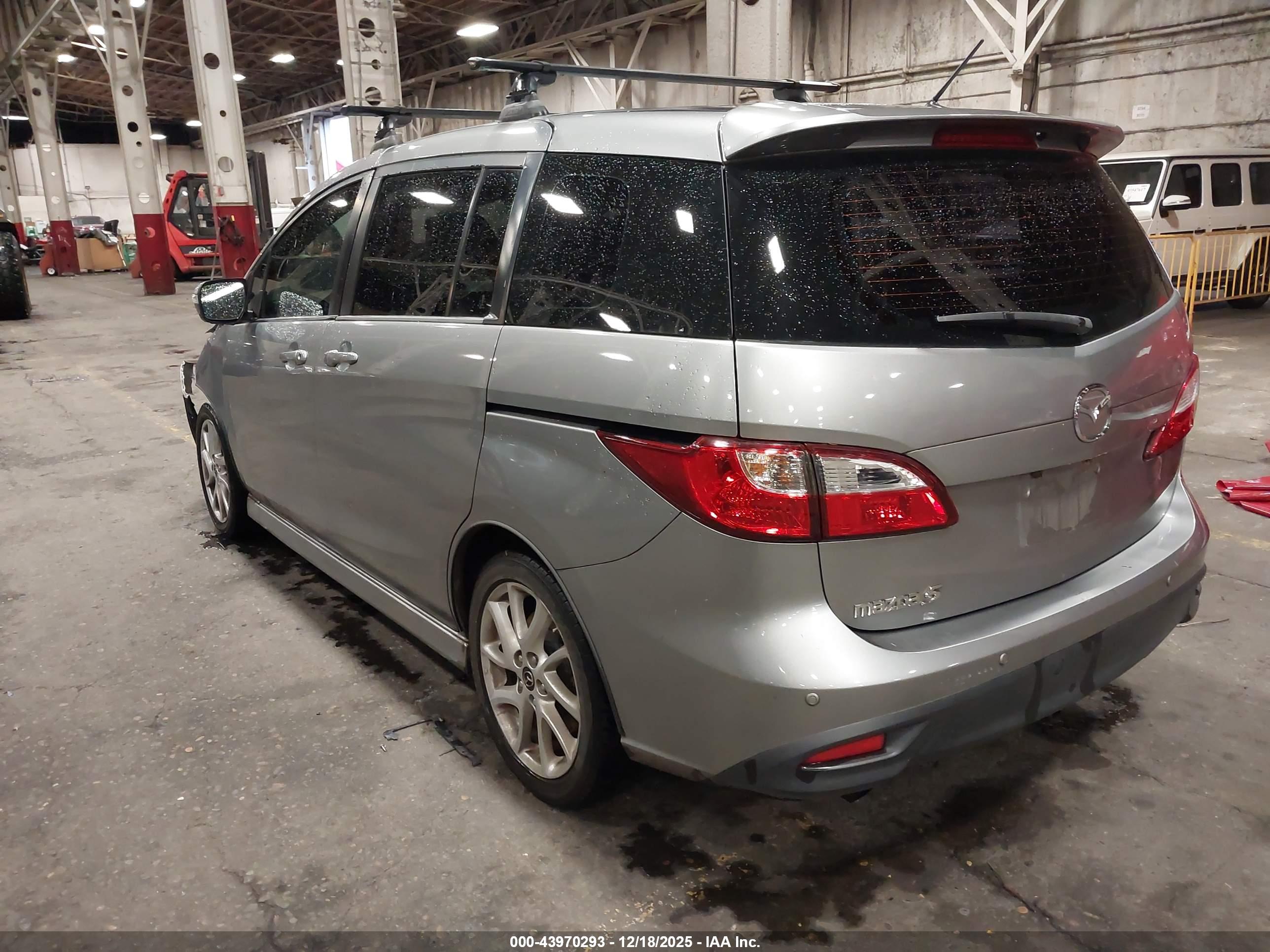 MAZDA MAZDA5 image 3