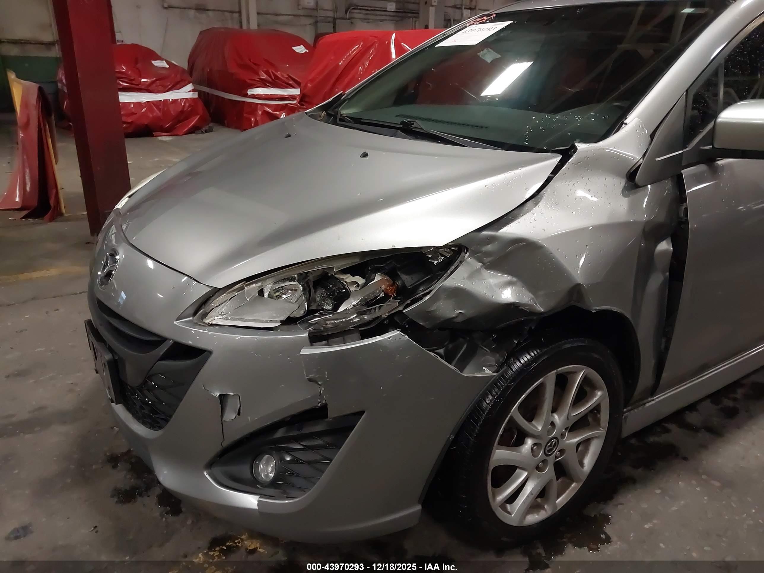 MAZDA MAZDA5 image 6