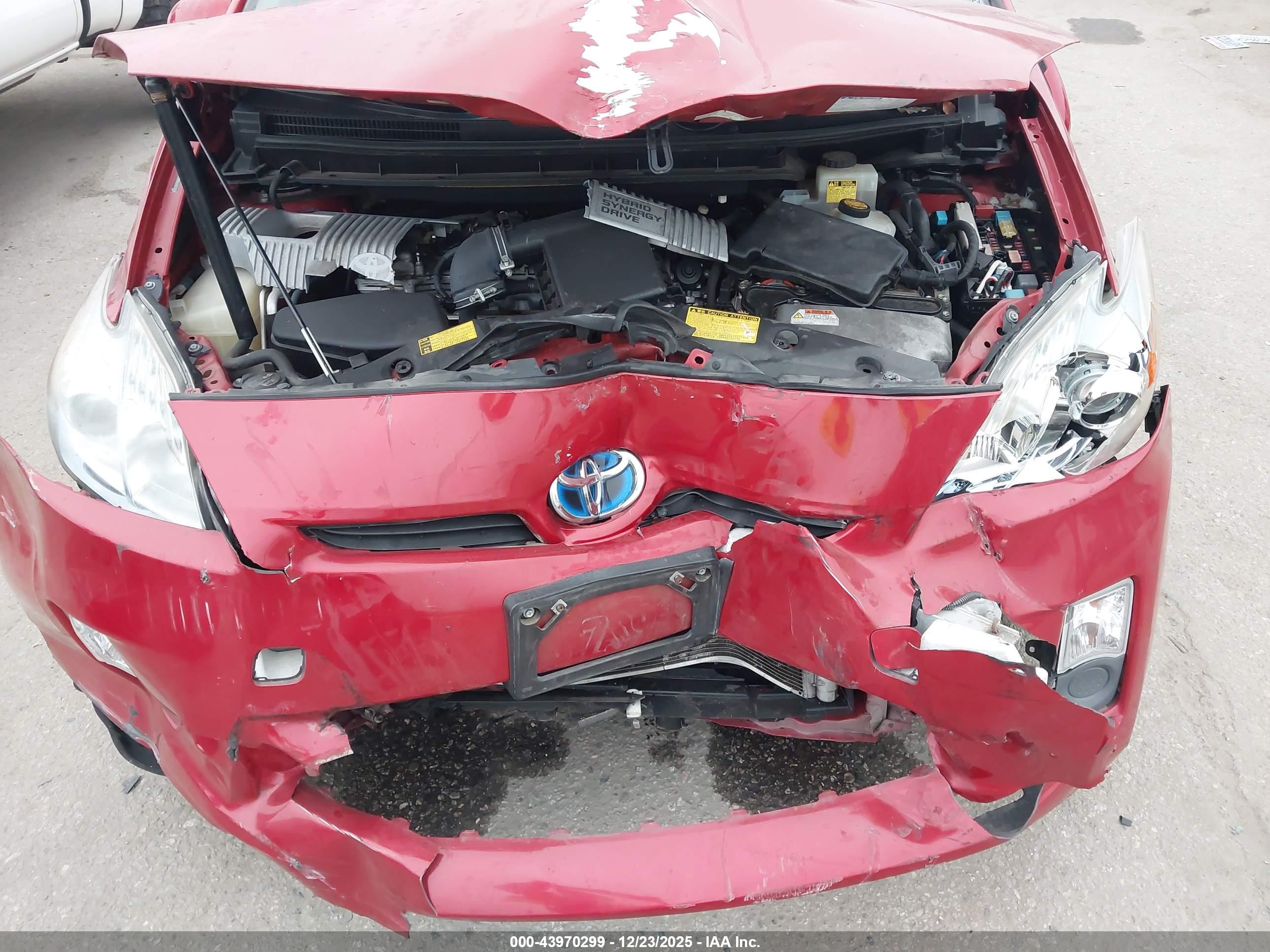 TOYOTA PRIUS image 10