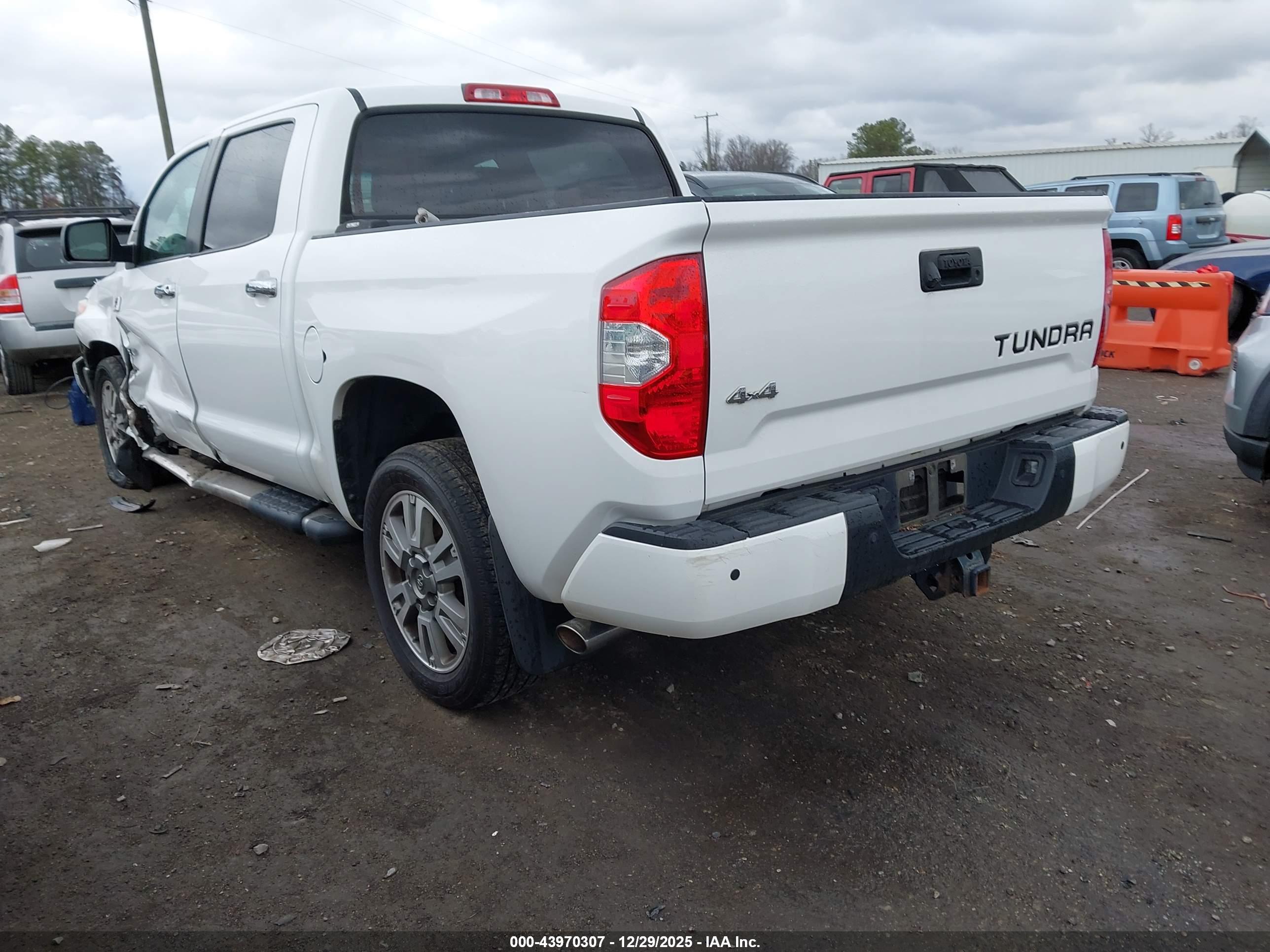 TOYOTA TUNDRA image 3