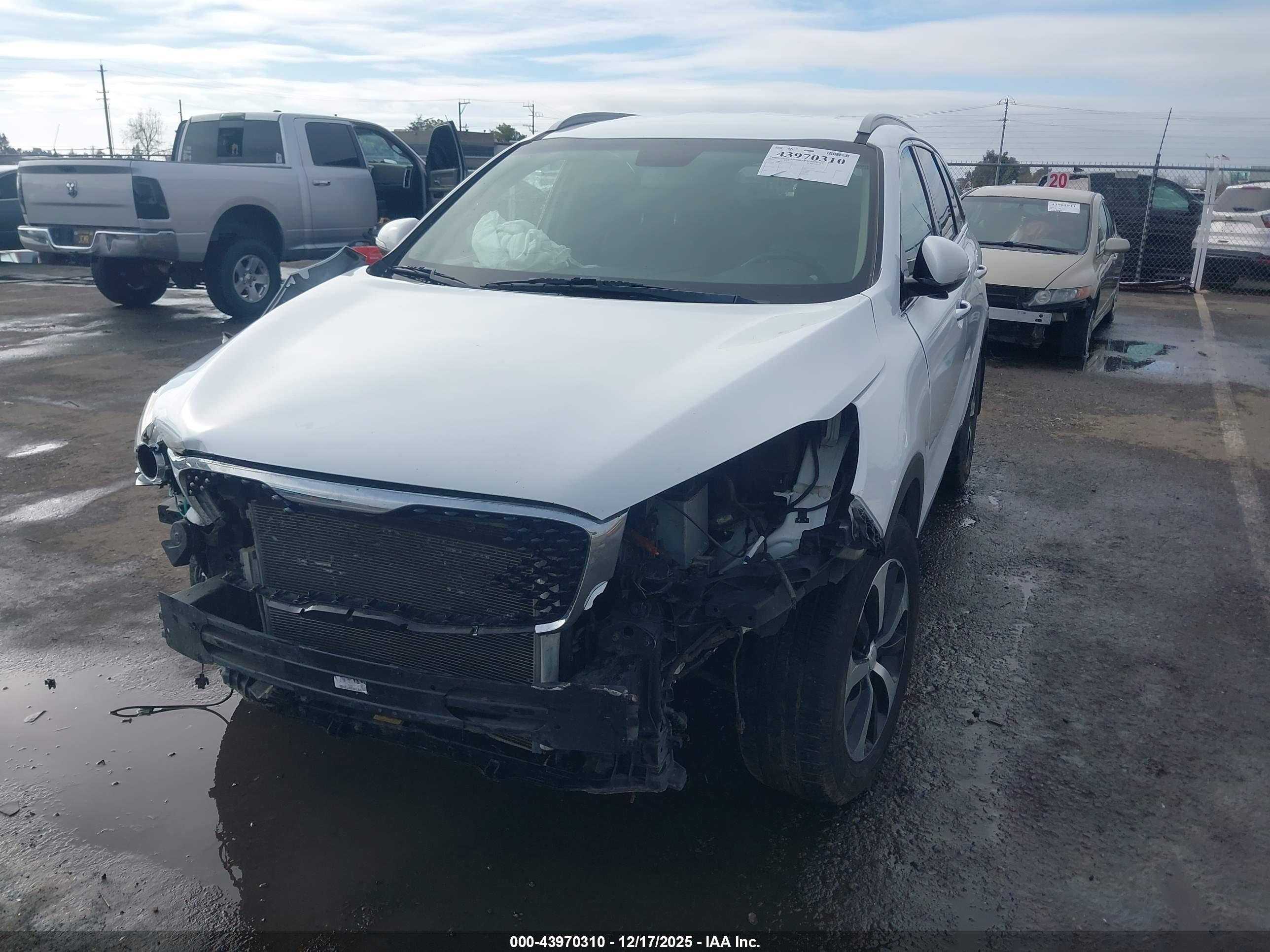 KIA SORENTO image 2