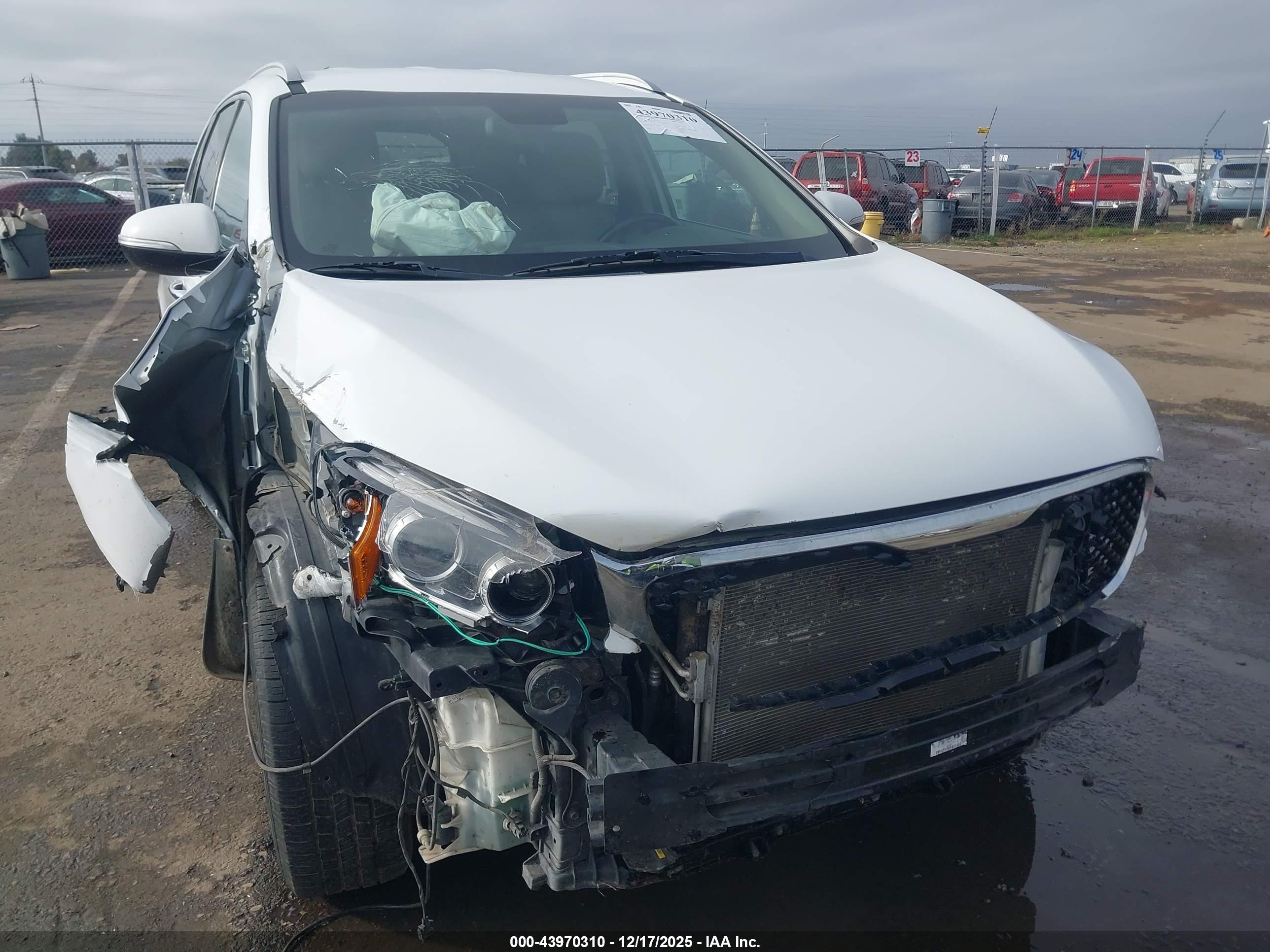 KIA SORENTO image 6