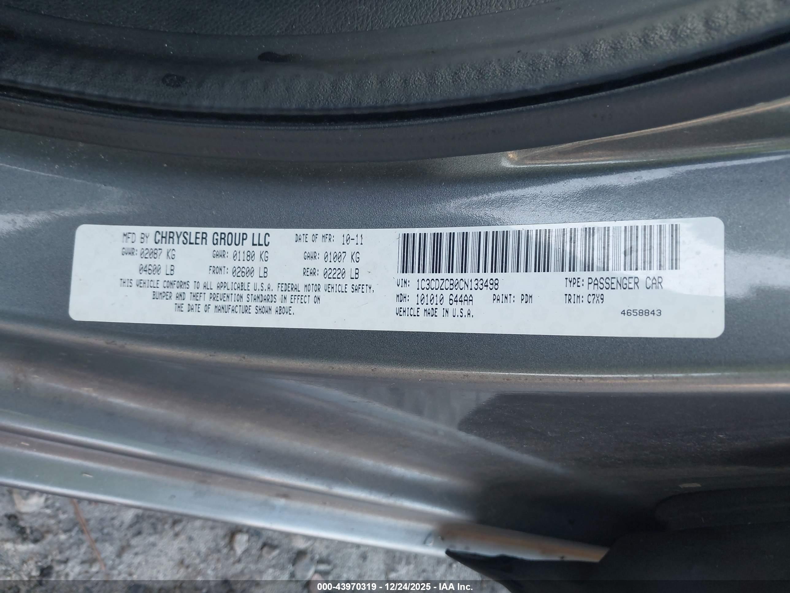 DODGE AVENGER image 9