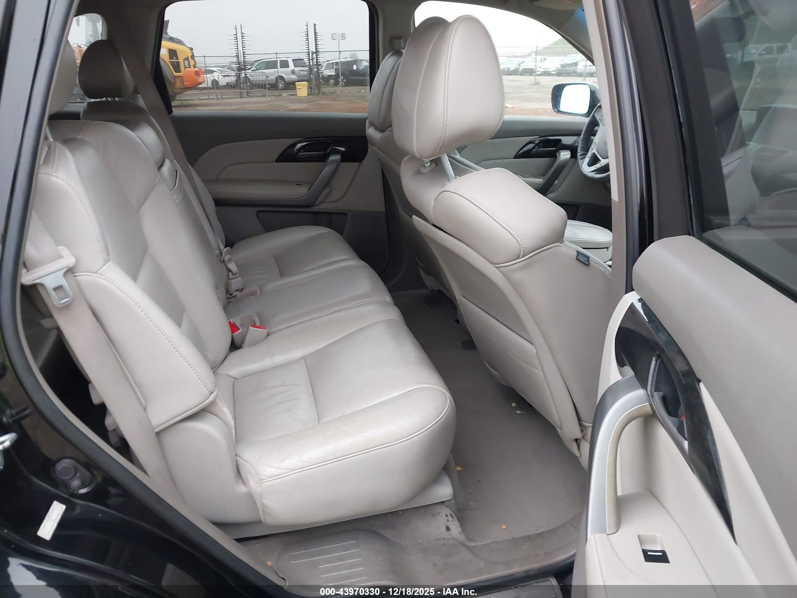 ACURA MDX image 8
