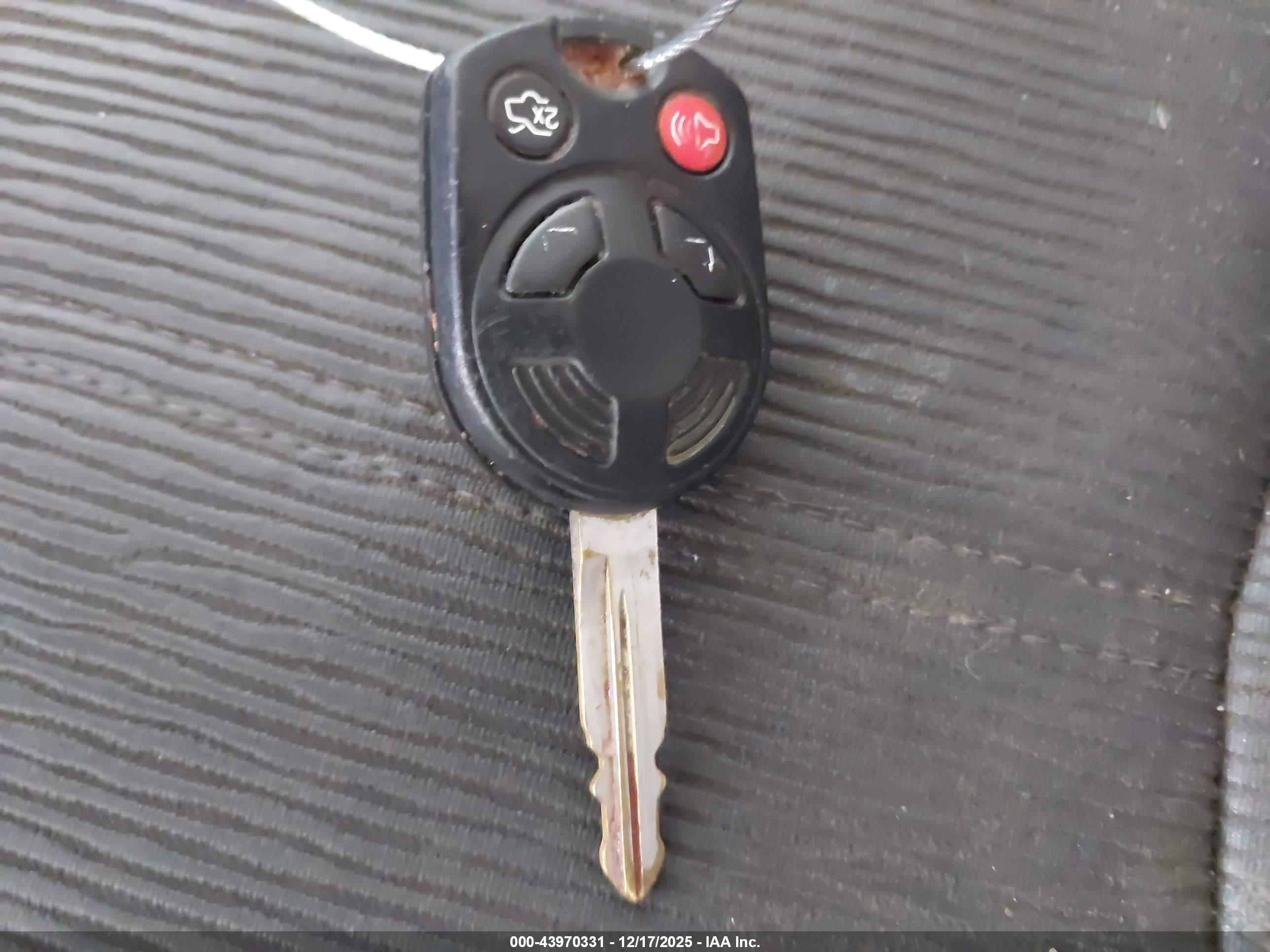 MAZDA TRIBUTE image 11