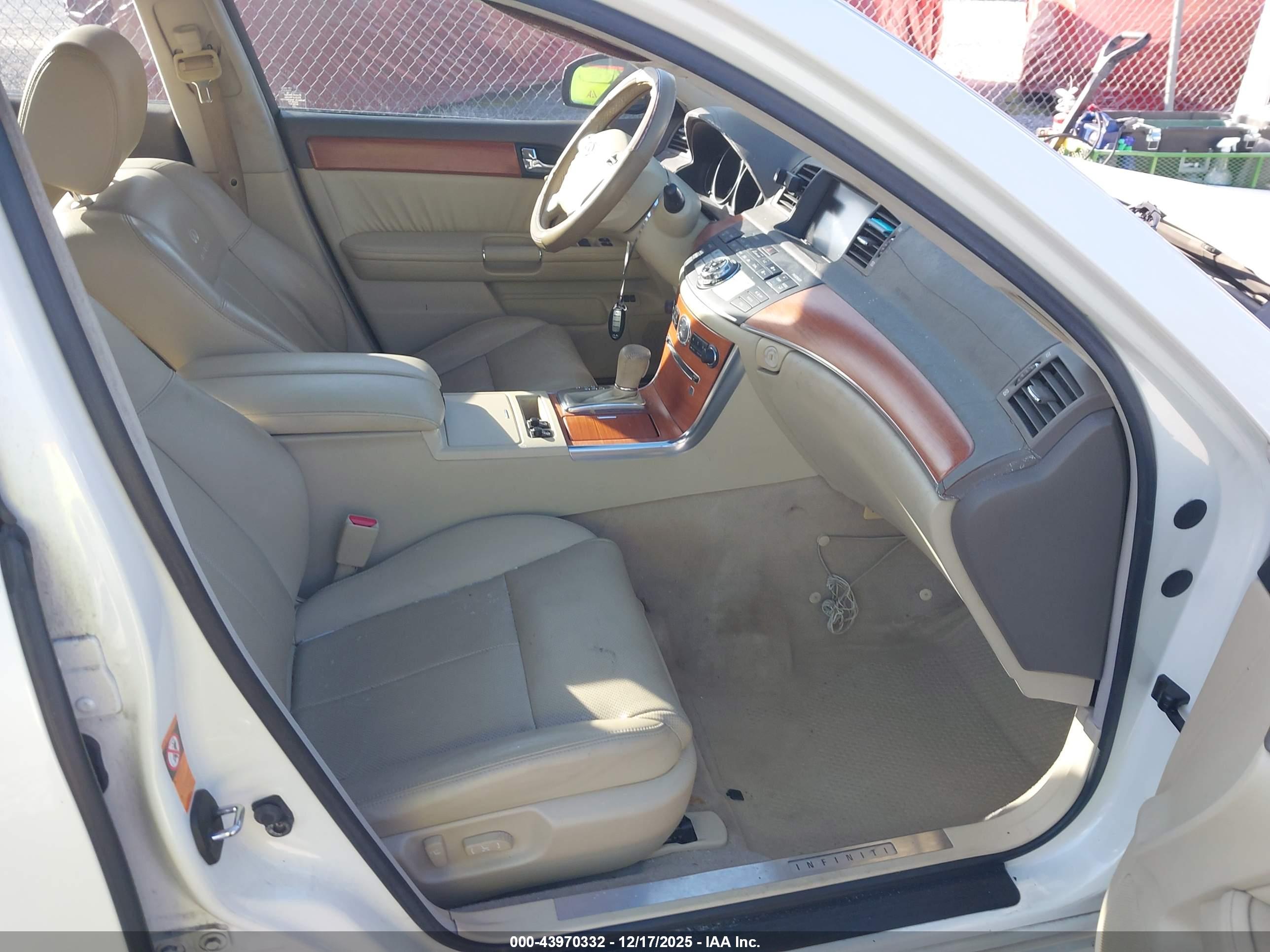 INFINITI M45 image 5