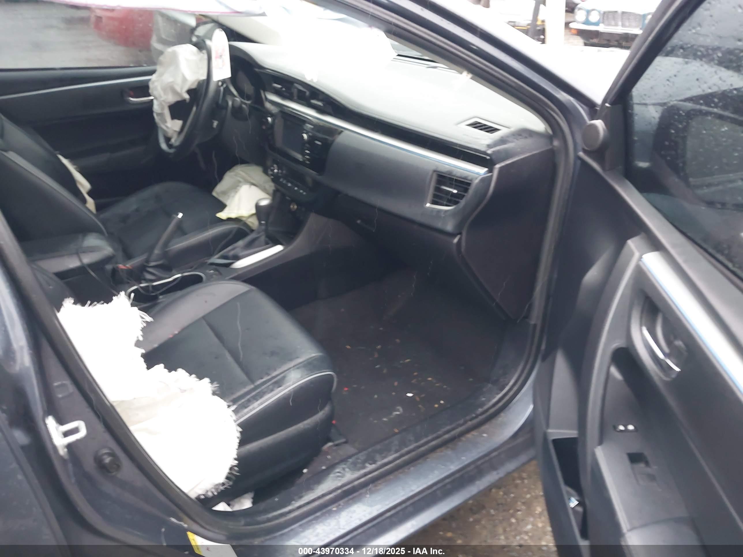 TOYOTA COROLLA image 5