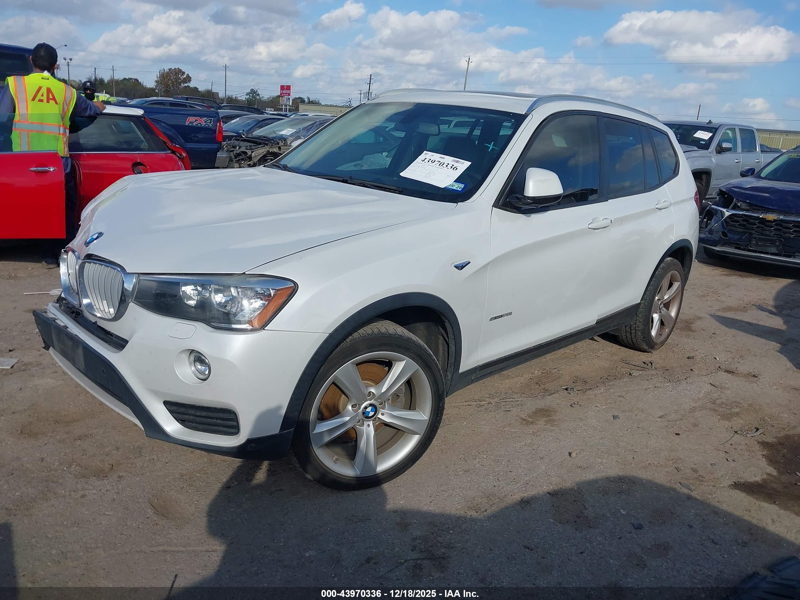 BMW X3 image 2