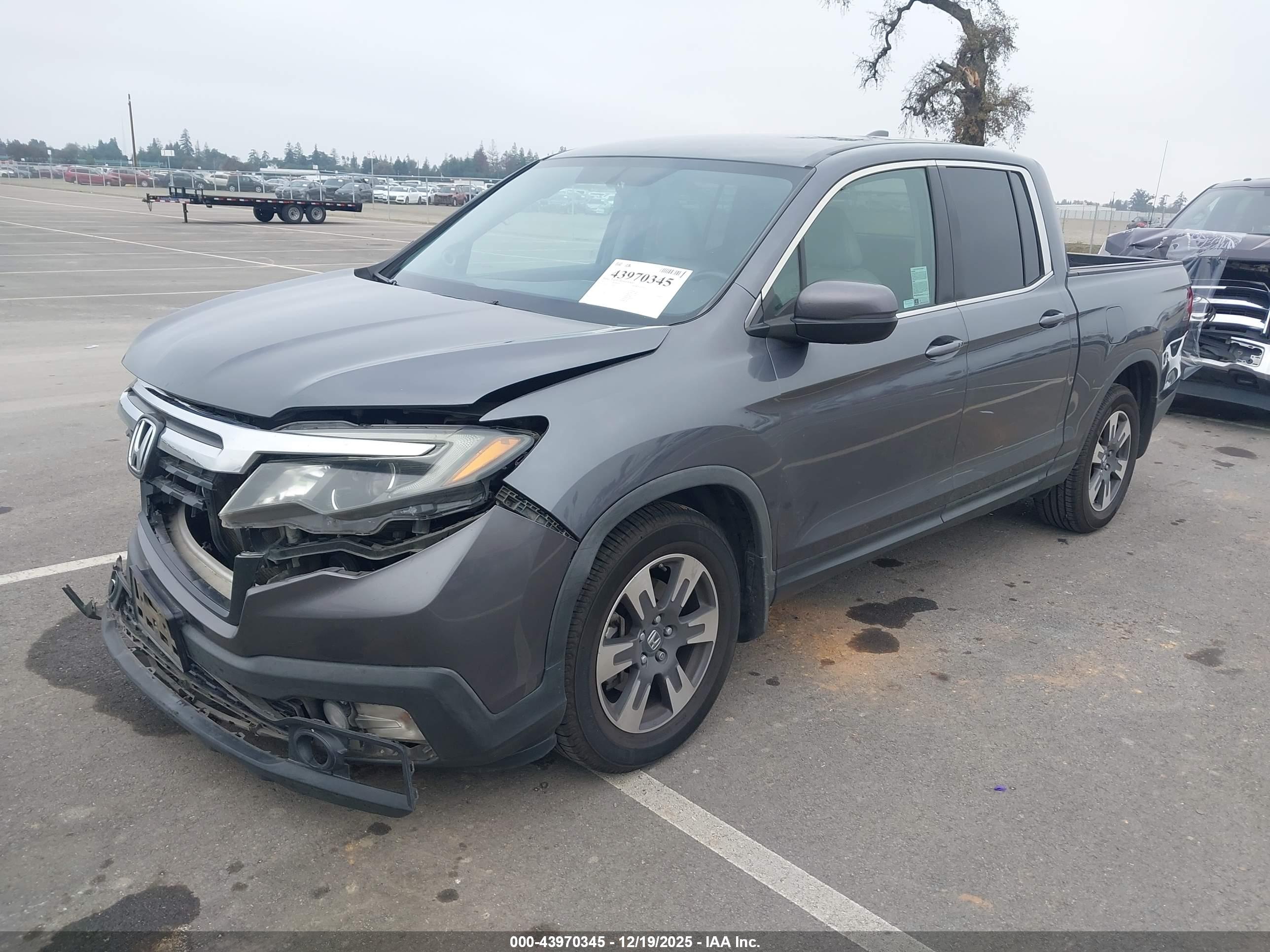 HONDA RIDGELINE image 2