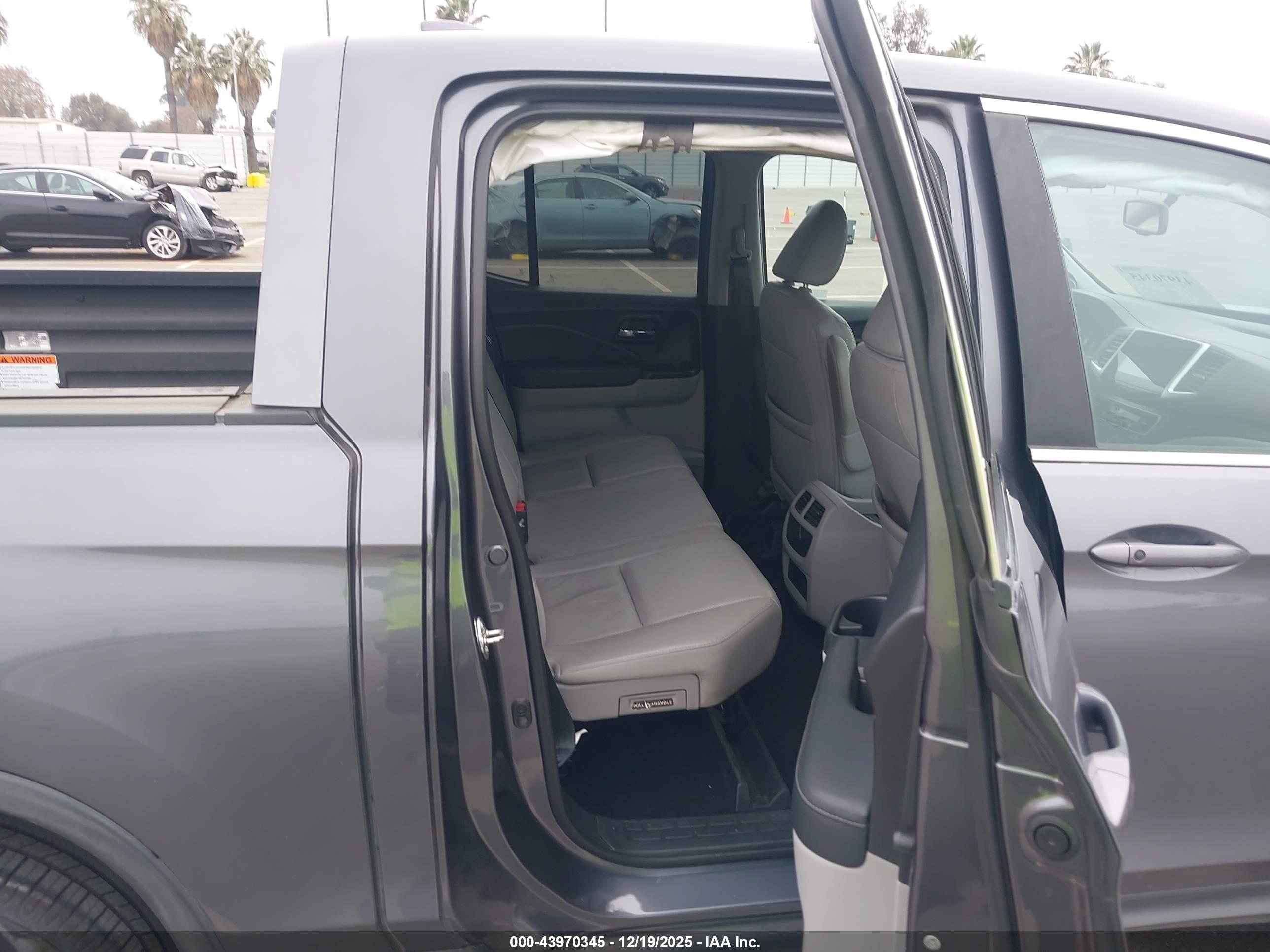 HONDA RIDGELINE image 8