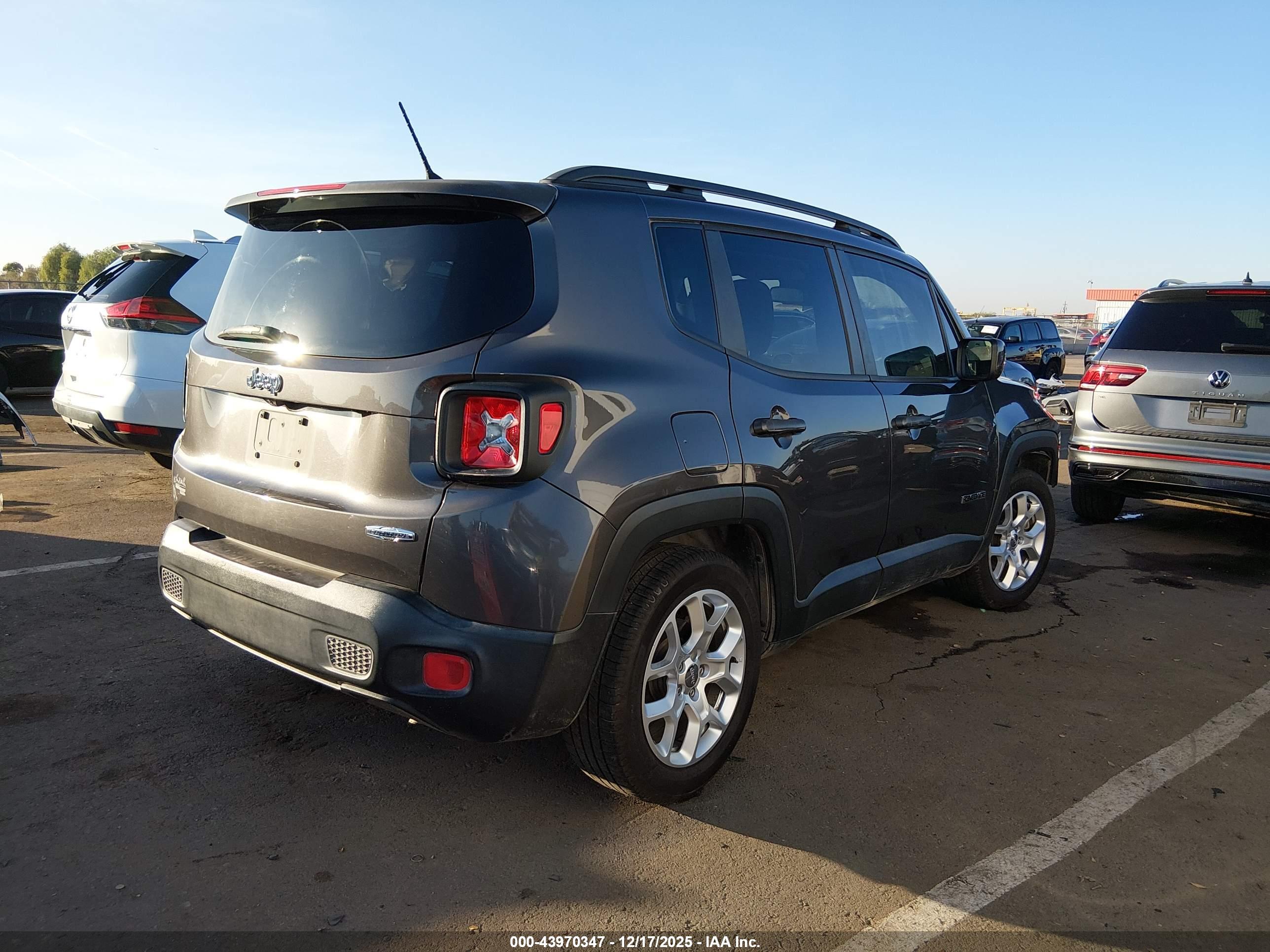 JEEP RENEGADE image 4